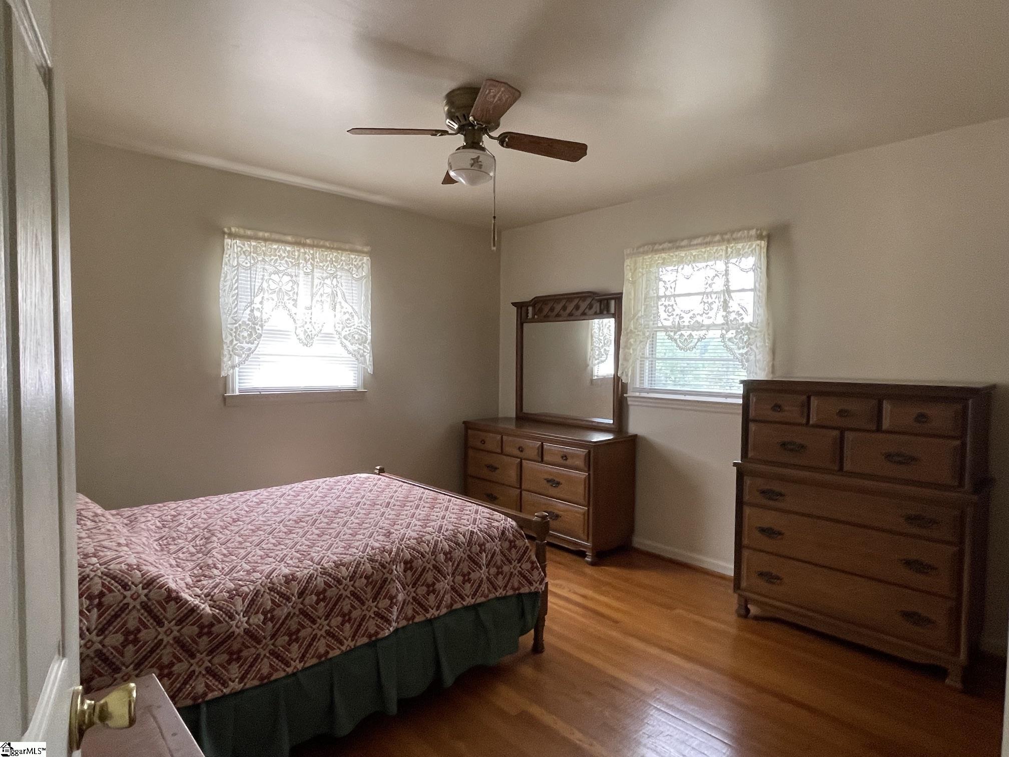 GGAR Image 6 - bk41592048