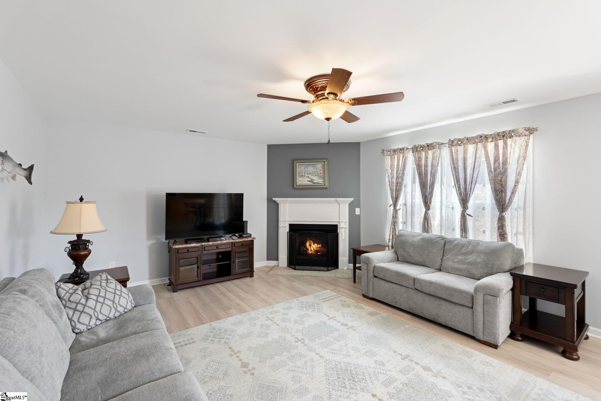 GGAR Image 4 - bk41592052