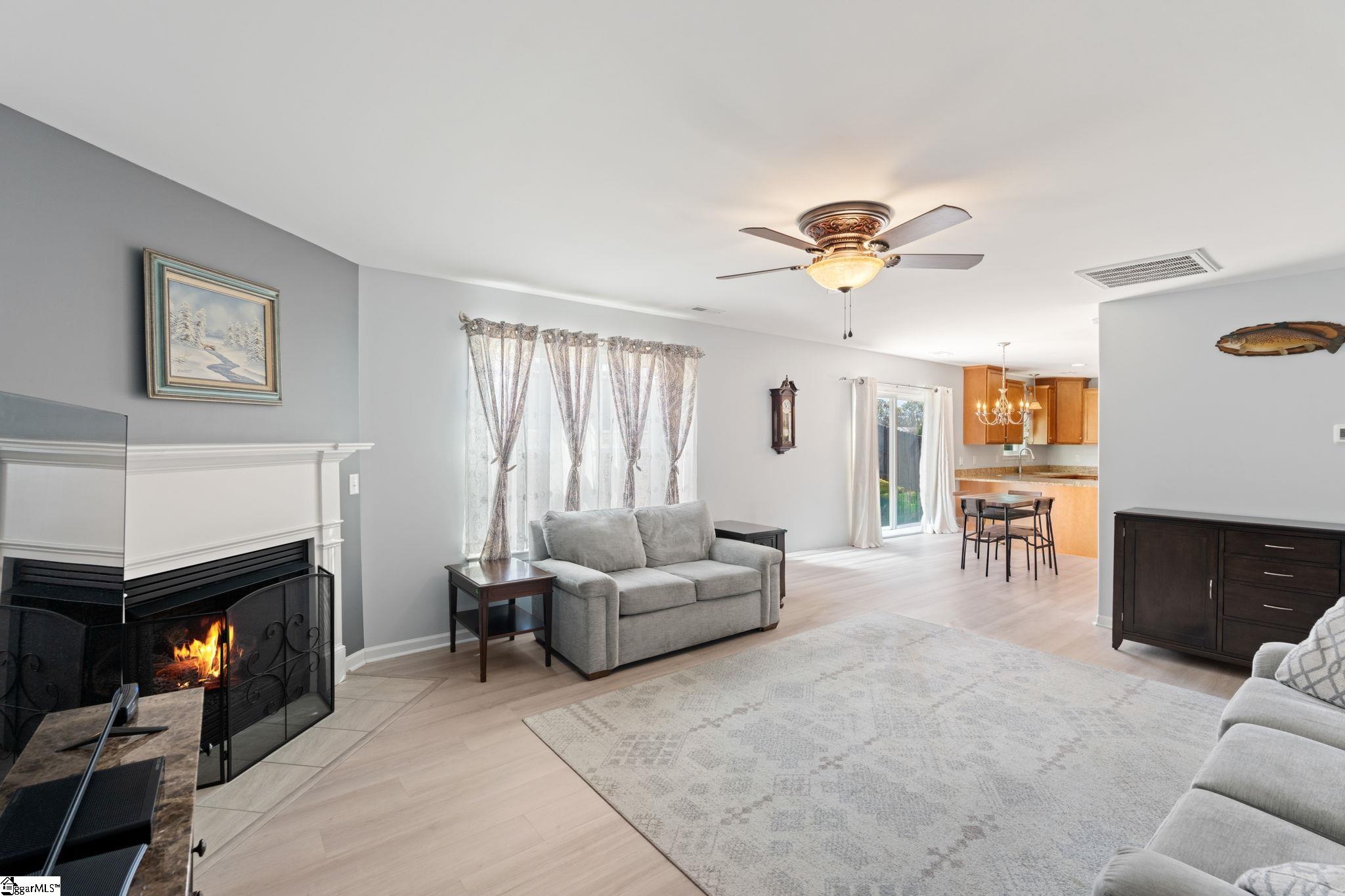 GGAR Image 6 - bk41592052