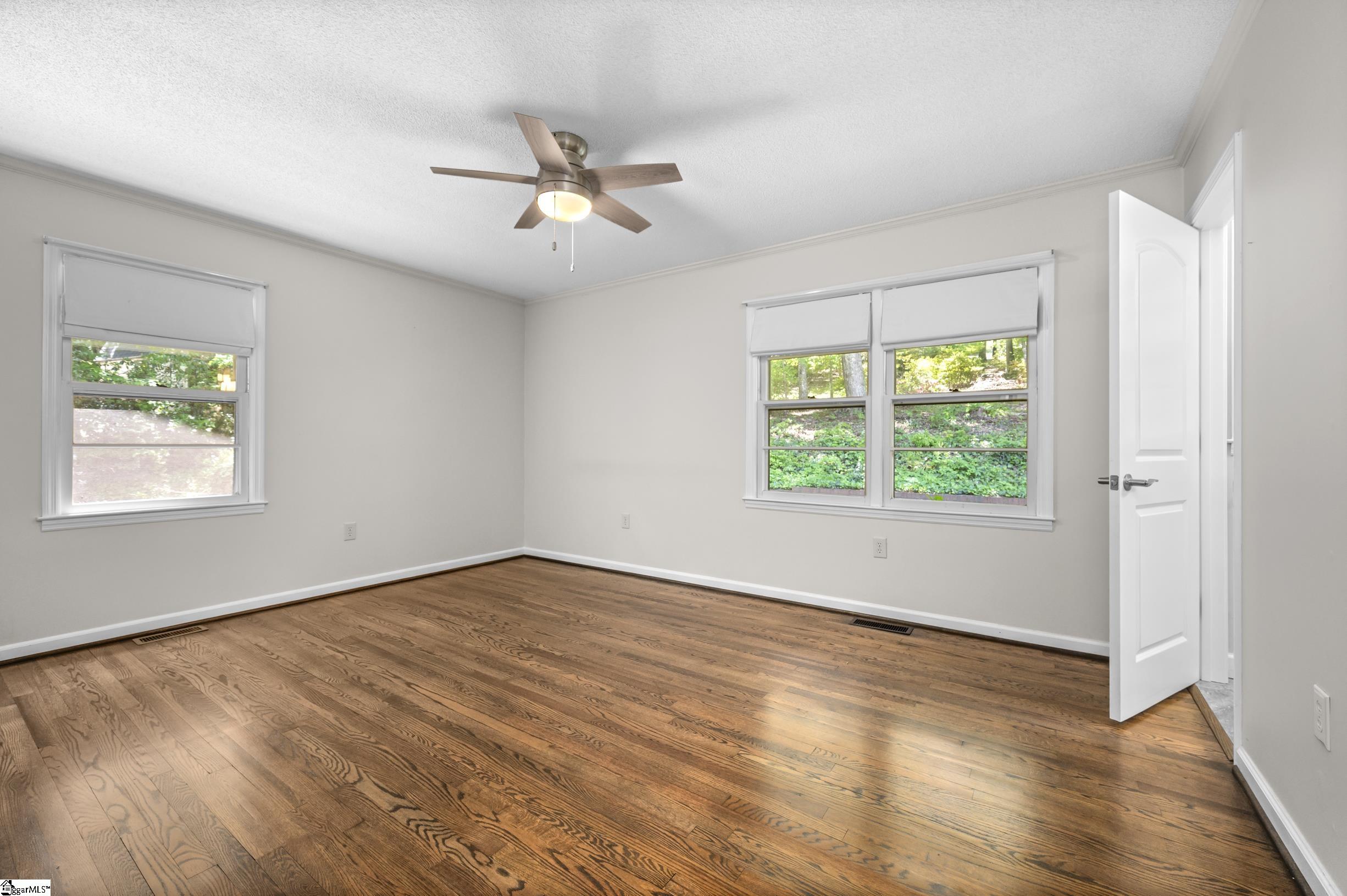 GGAR Image 21 - bk41592053