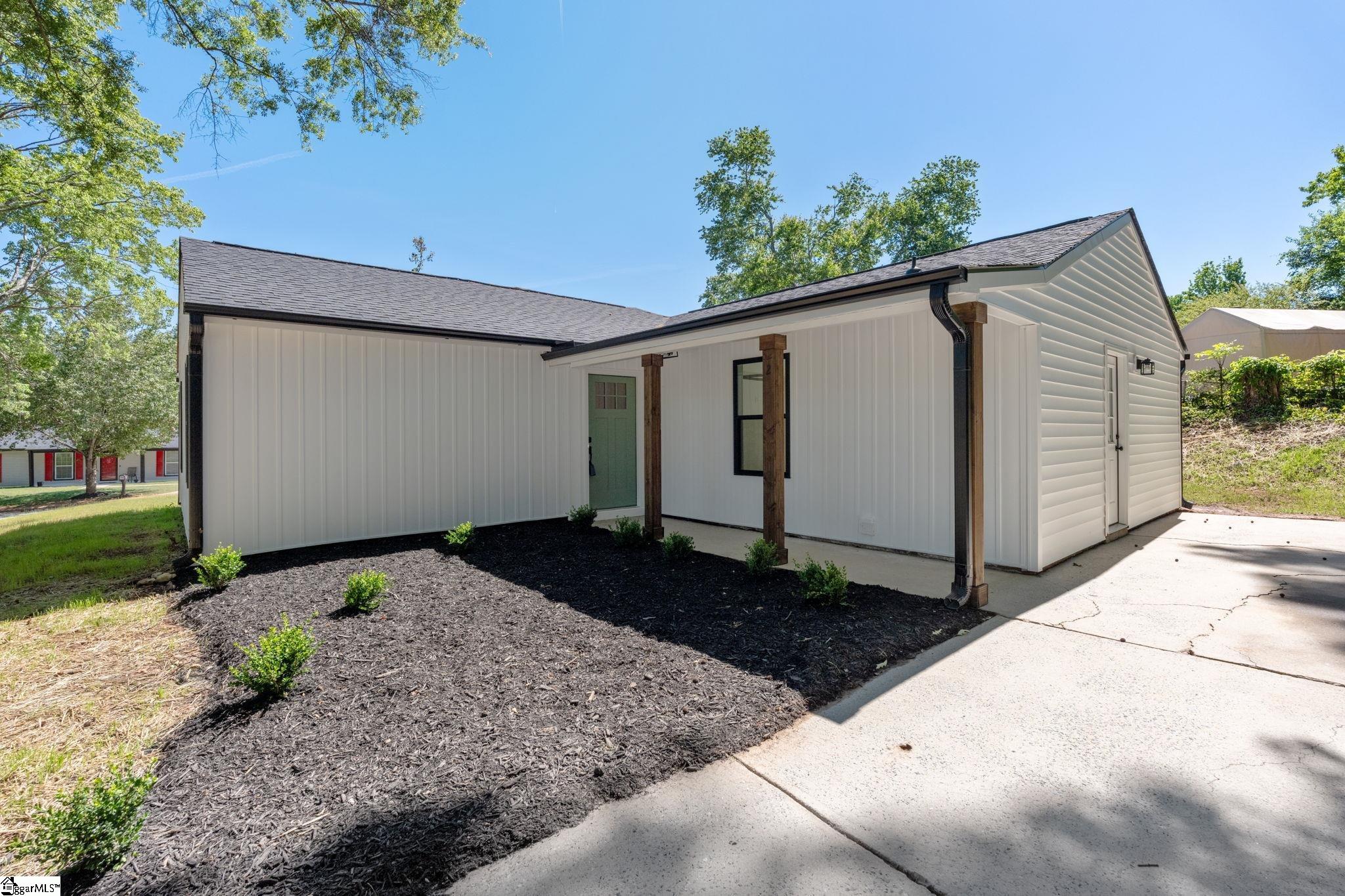 2 Cadbury Lane Piedmont, SC 29673