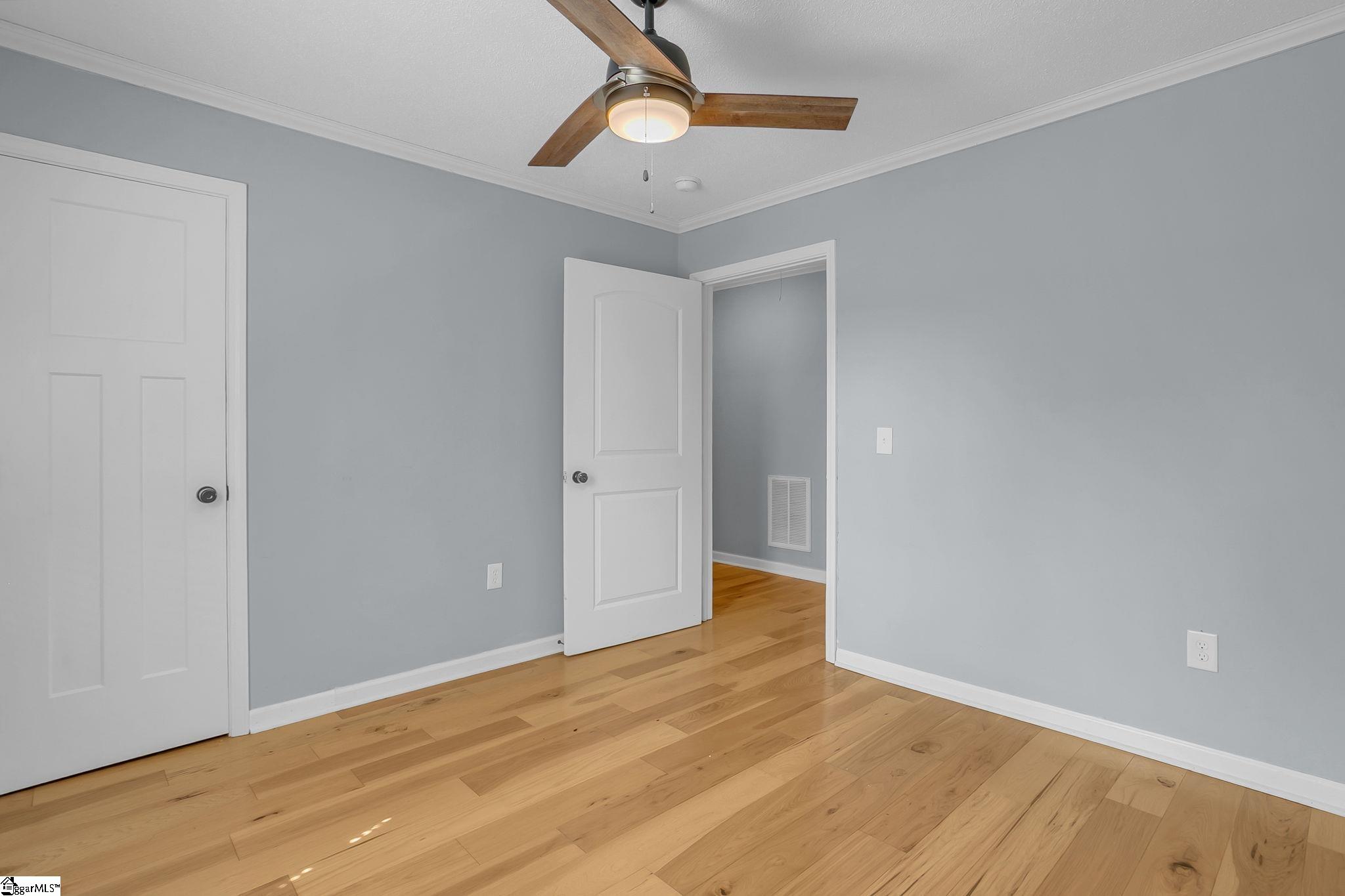15 Piedmont Avenue Greenville, SC 29611