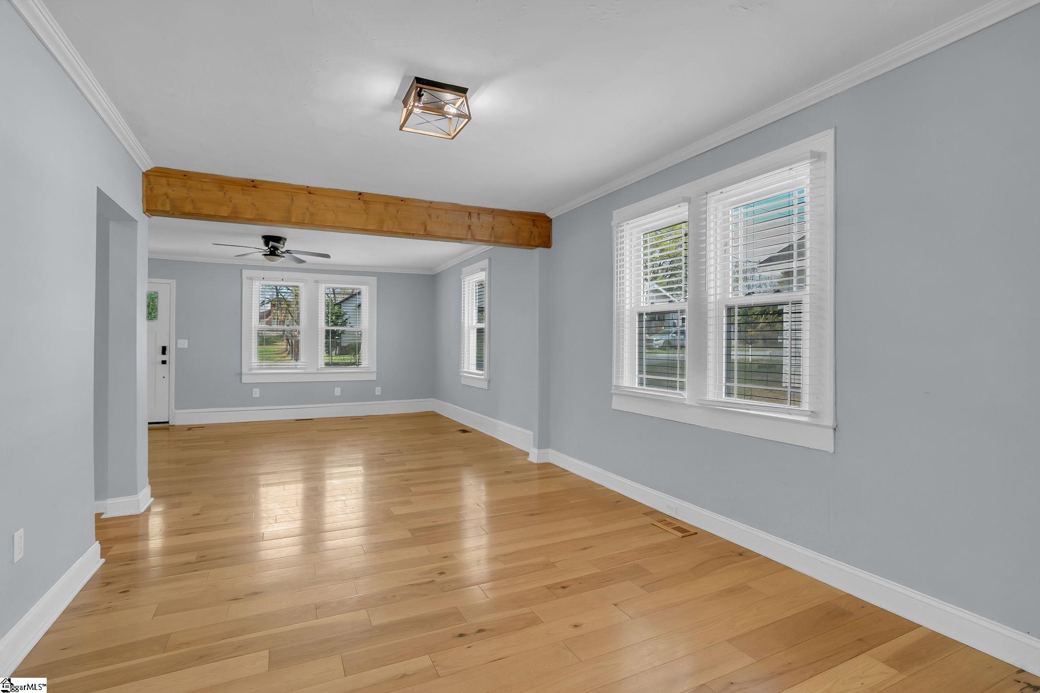 15 Piedmont Avenue Greenville, SC 29611