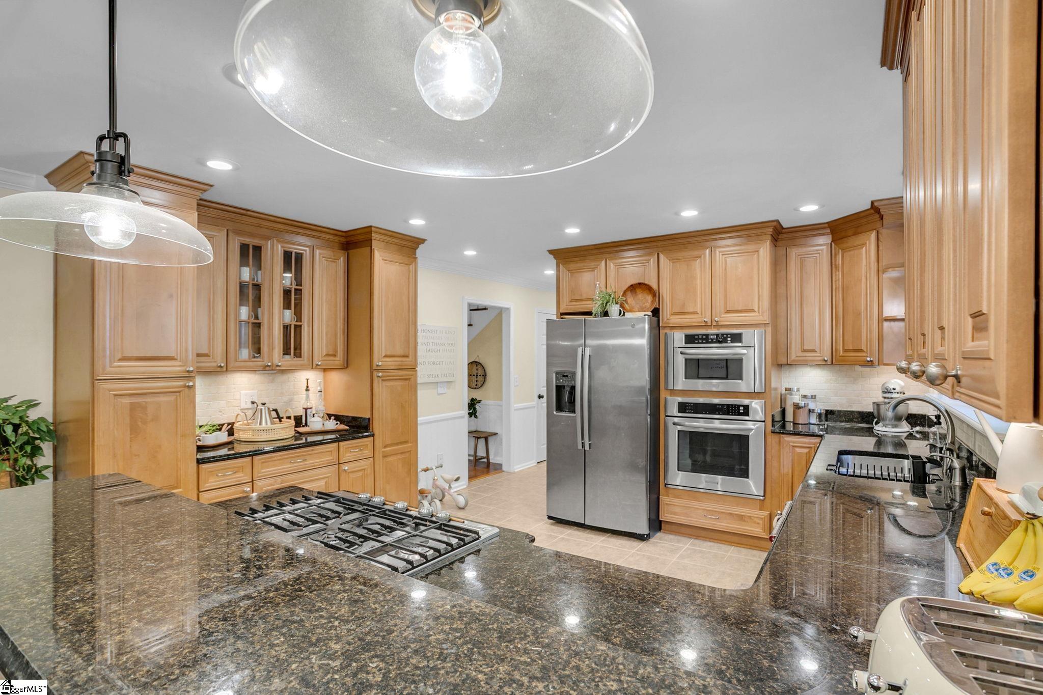 203 Hickory Lane Mauldin, SC 29662
