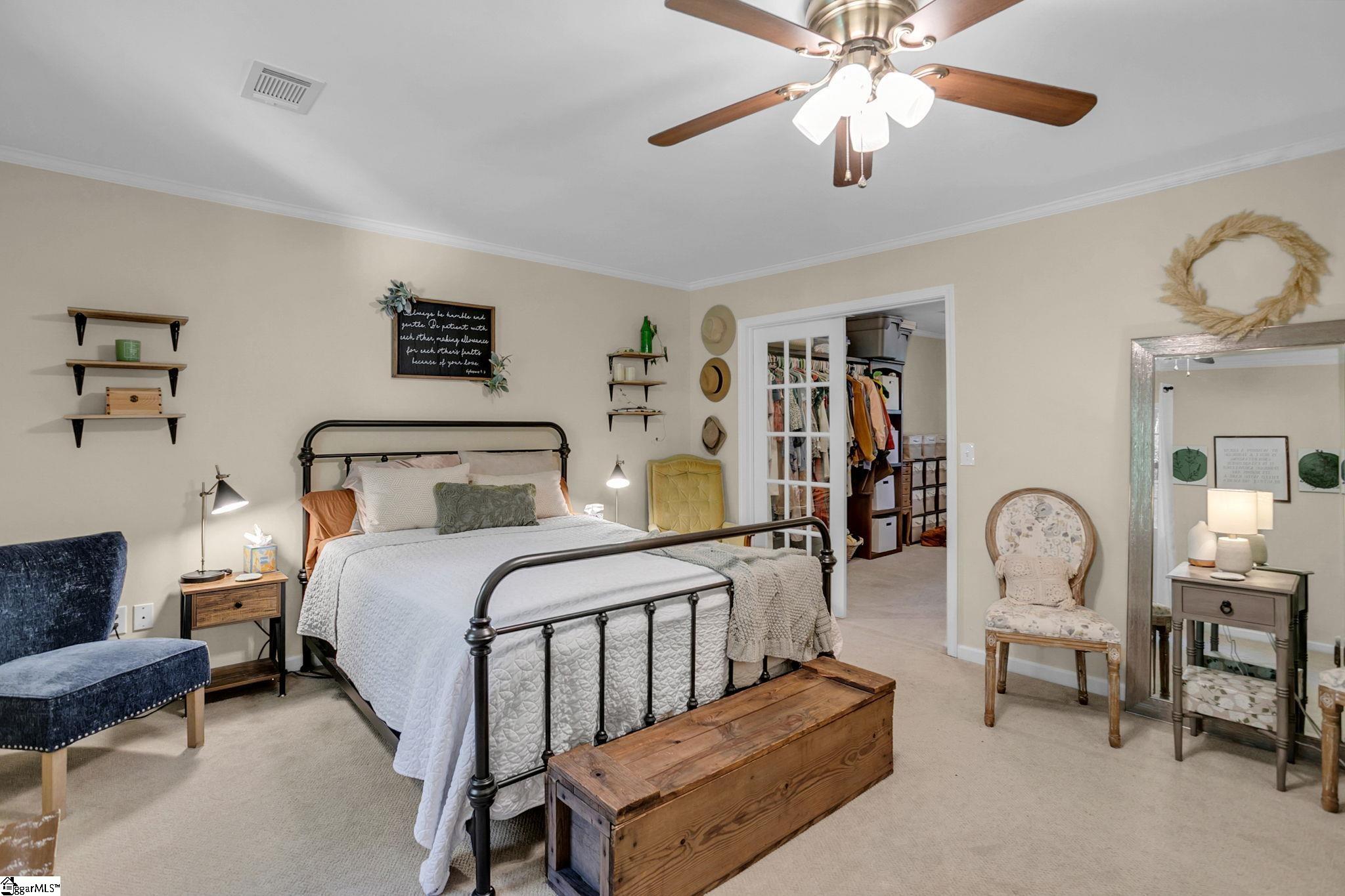 203 Hickory Lane Mauldin, SC 29662
