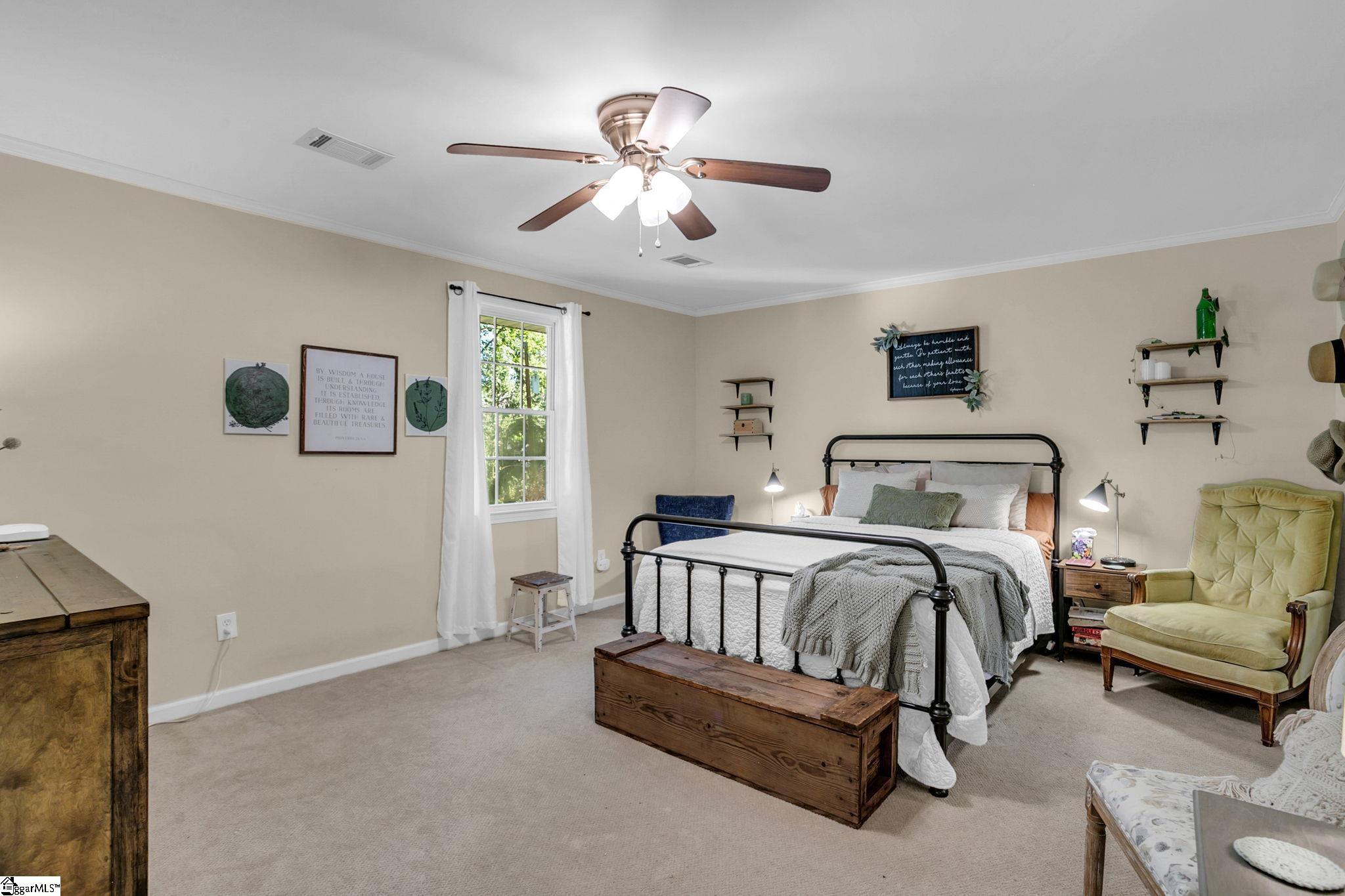 203 Hickory Lane Mauldin, SC 29662