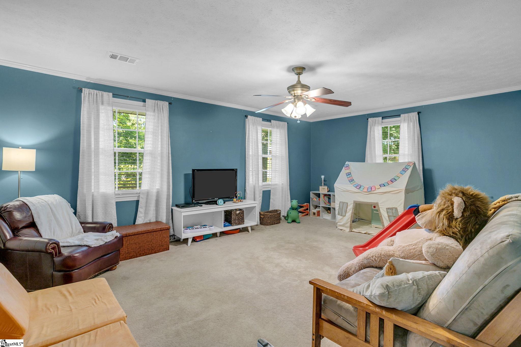 203 Hickory Lane Mauldin, SC 29662