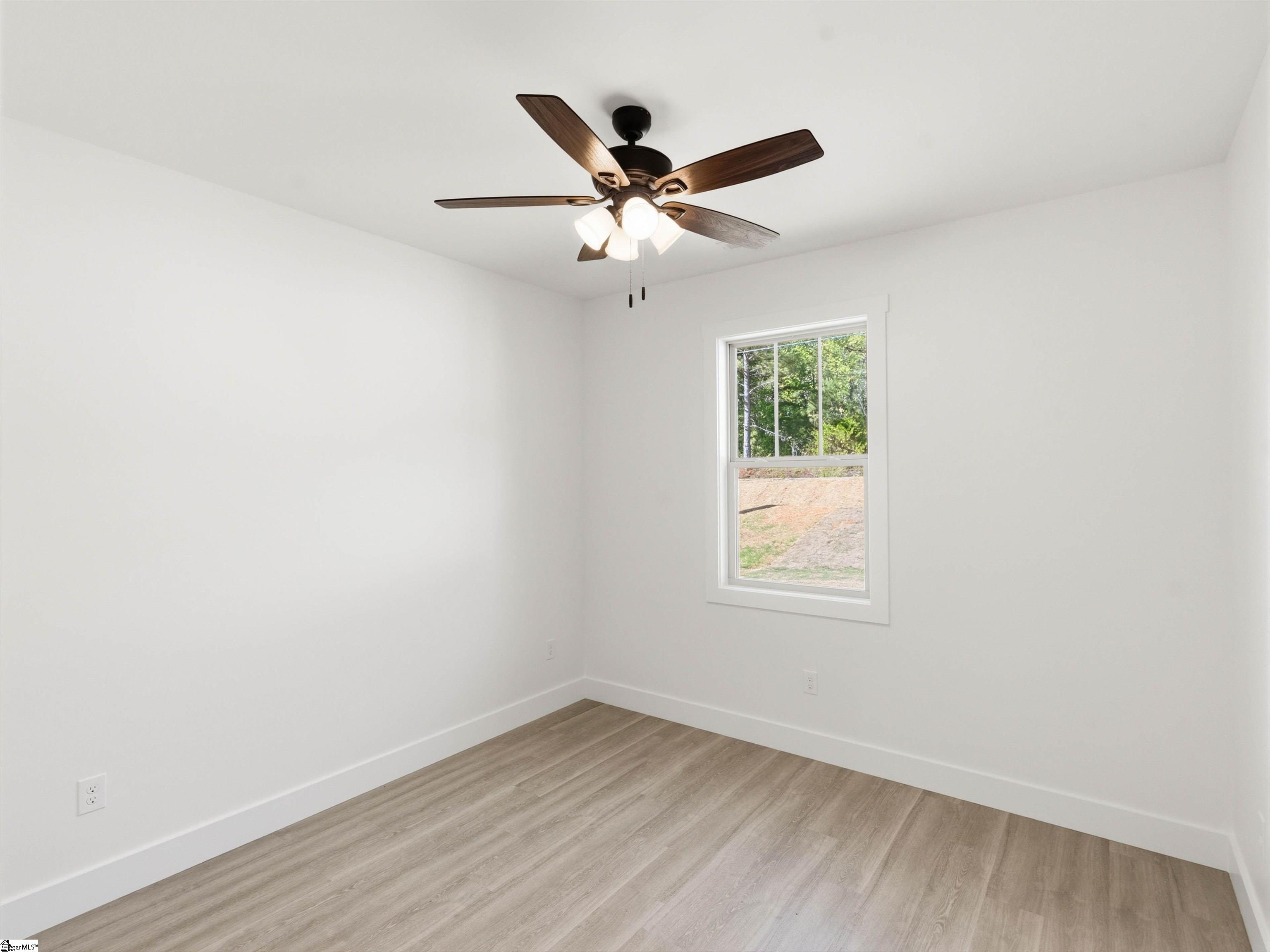 GGAR Image 29 - bk41592152