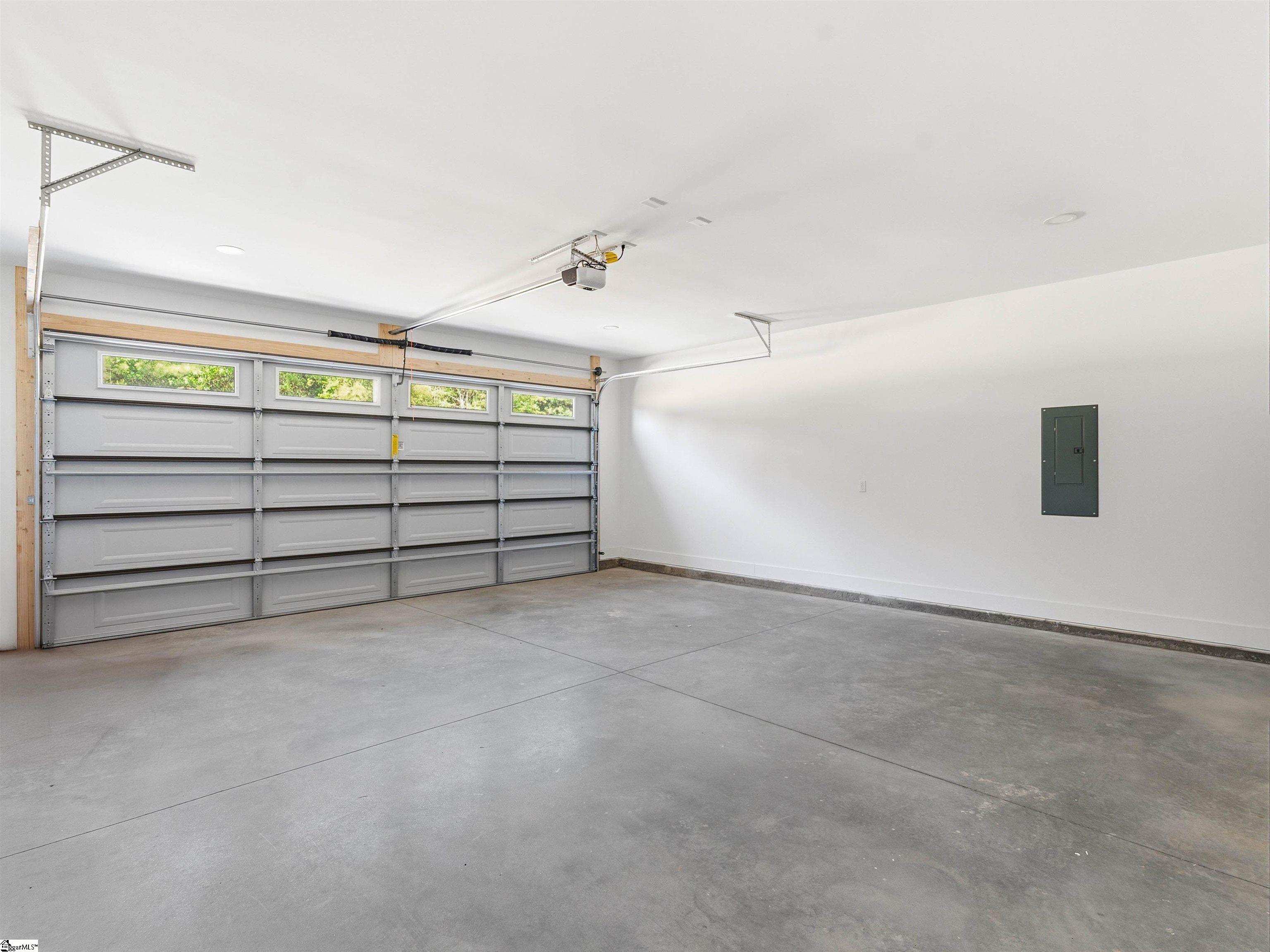 GGAR Image 34 - bk41592152