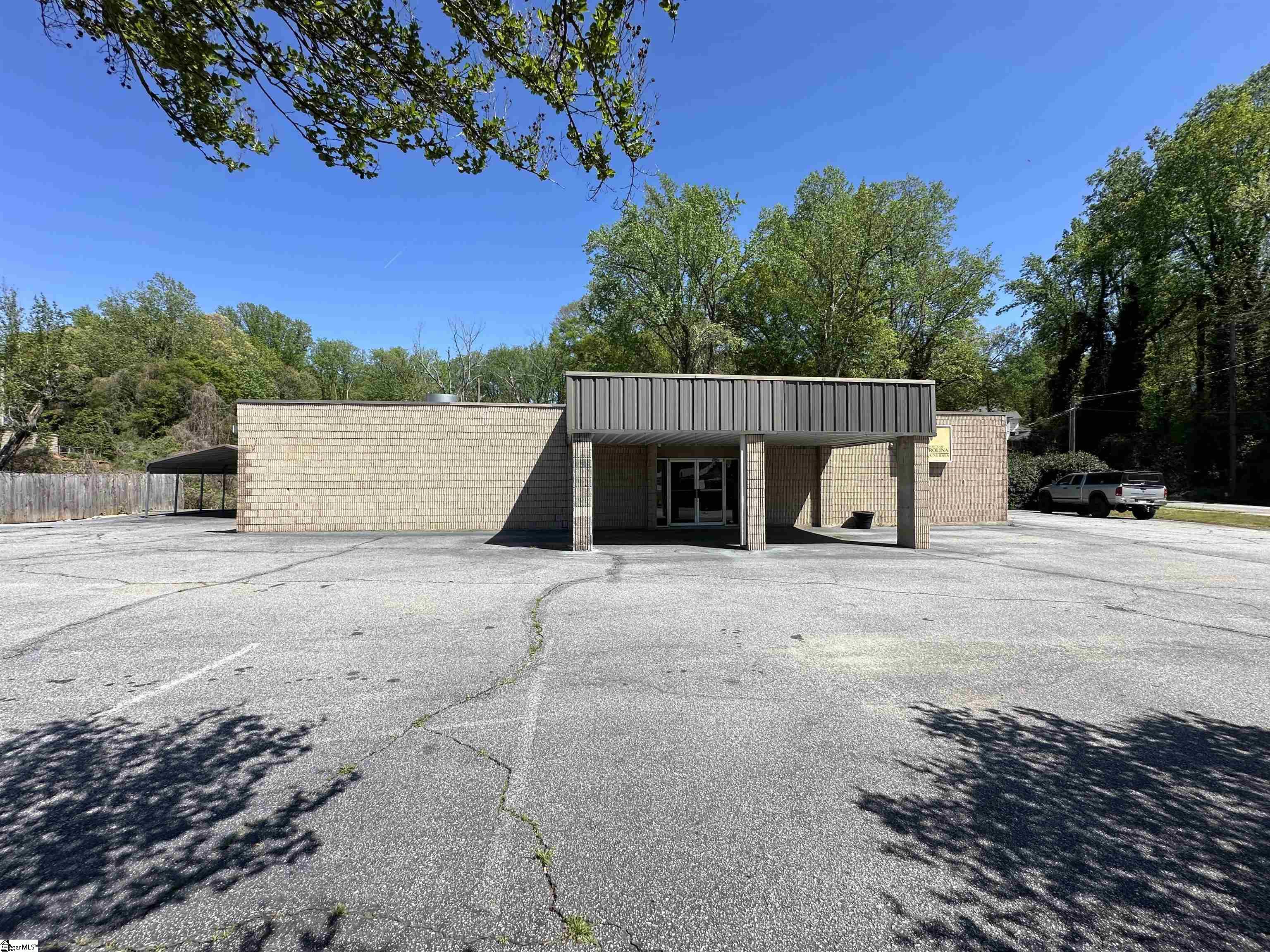 328 Dupont Drive Greenville, SC 29607