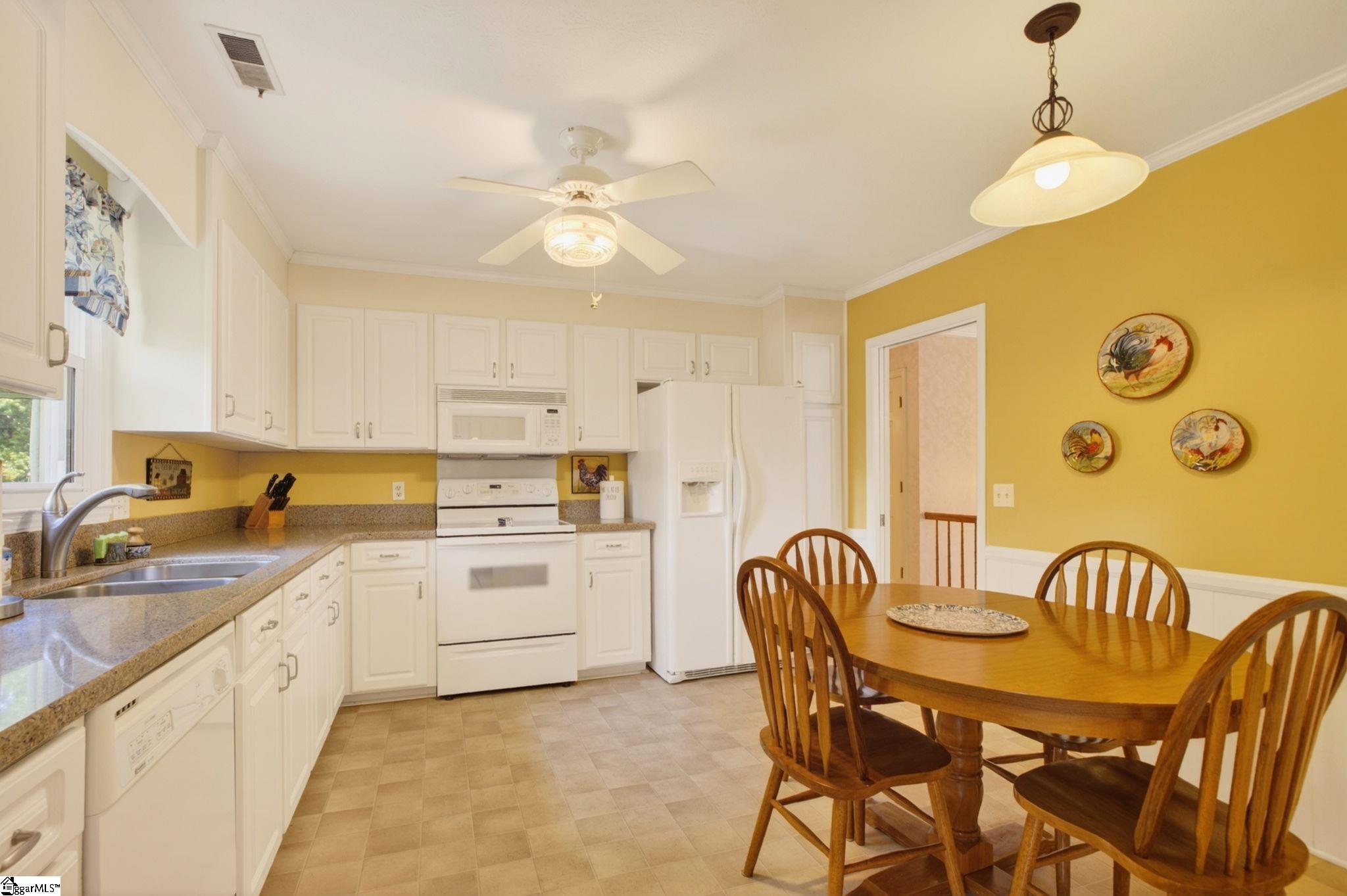 6 Royal Oak Court Greenville, SC 29607