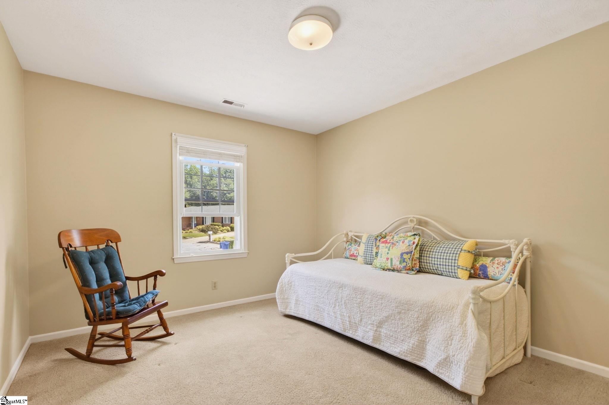 6 Royal Oak Court Greenville, SC 29607