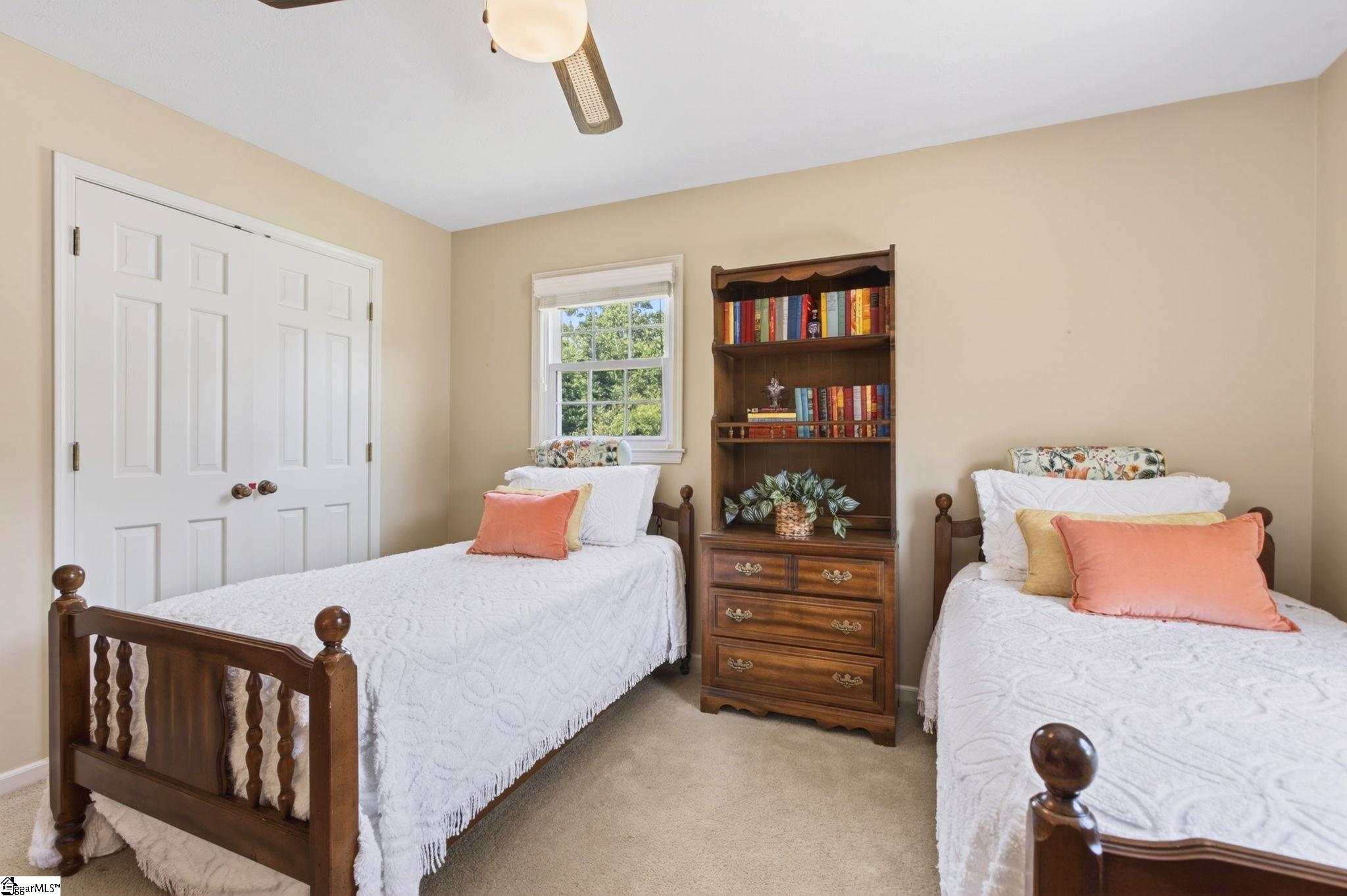 6 Royal Oak Court Greenville, SC 29607