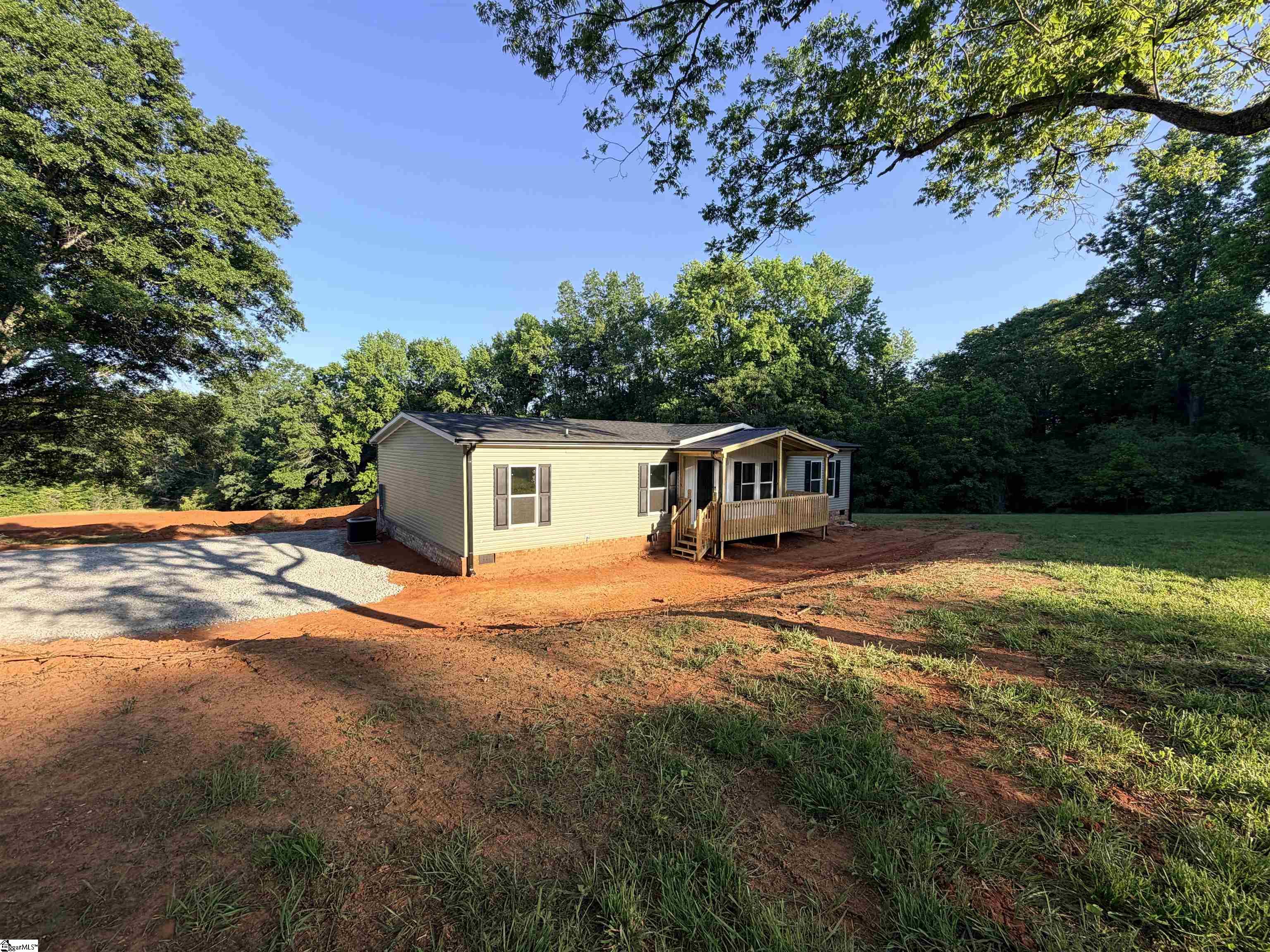 242 Black Bottom Road Liberty, SC 29657