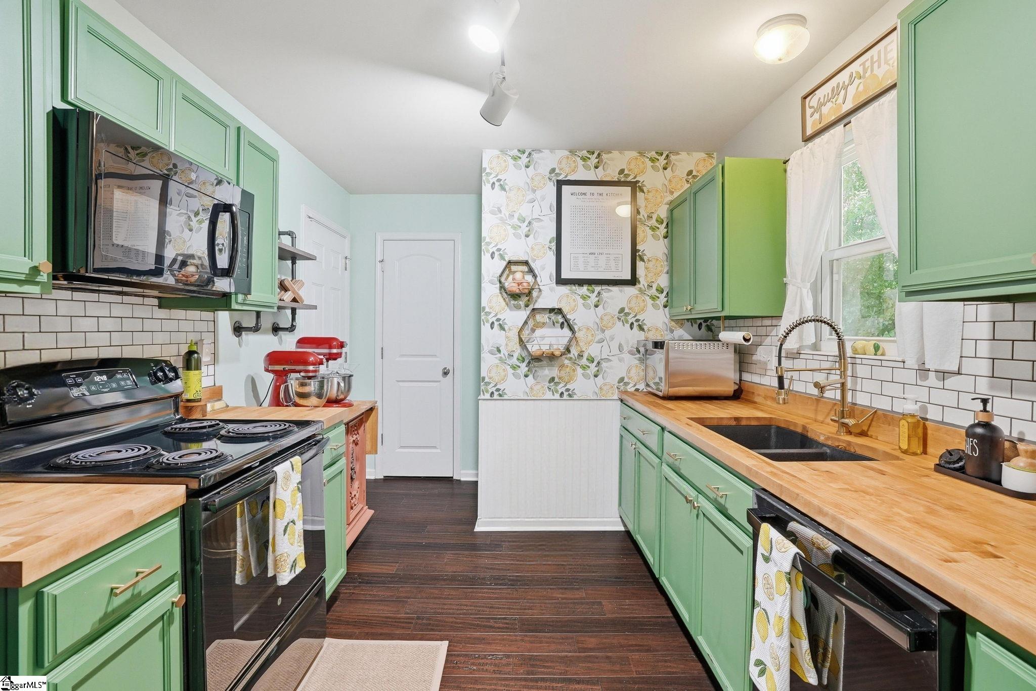 435 Promised Land Drive Spartanburg, SC 29306-5702