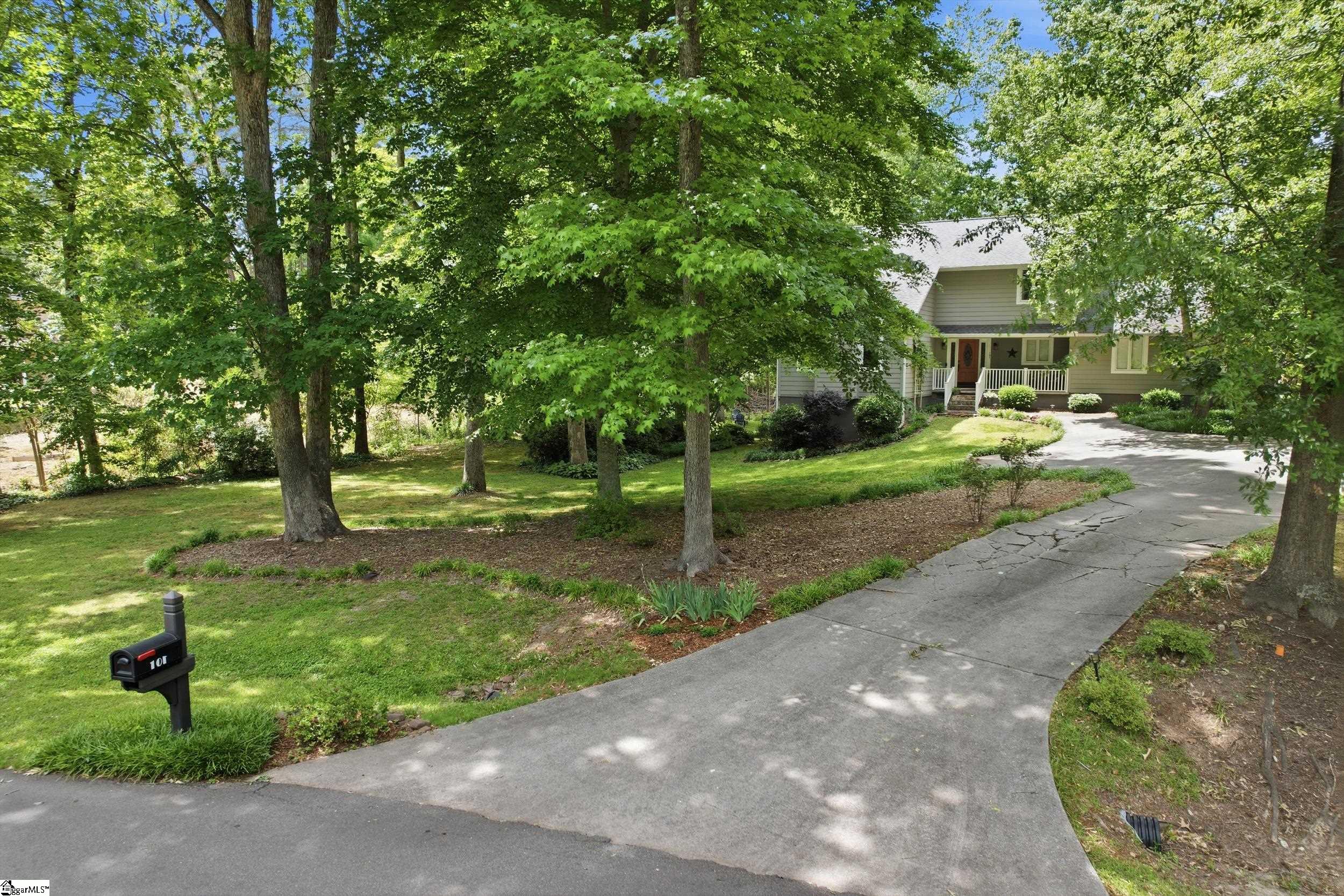 101 Shaftsbury Road Clemson, SC 29631
