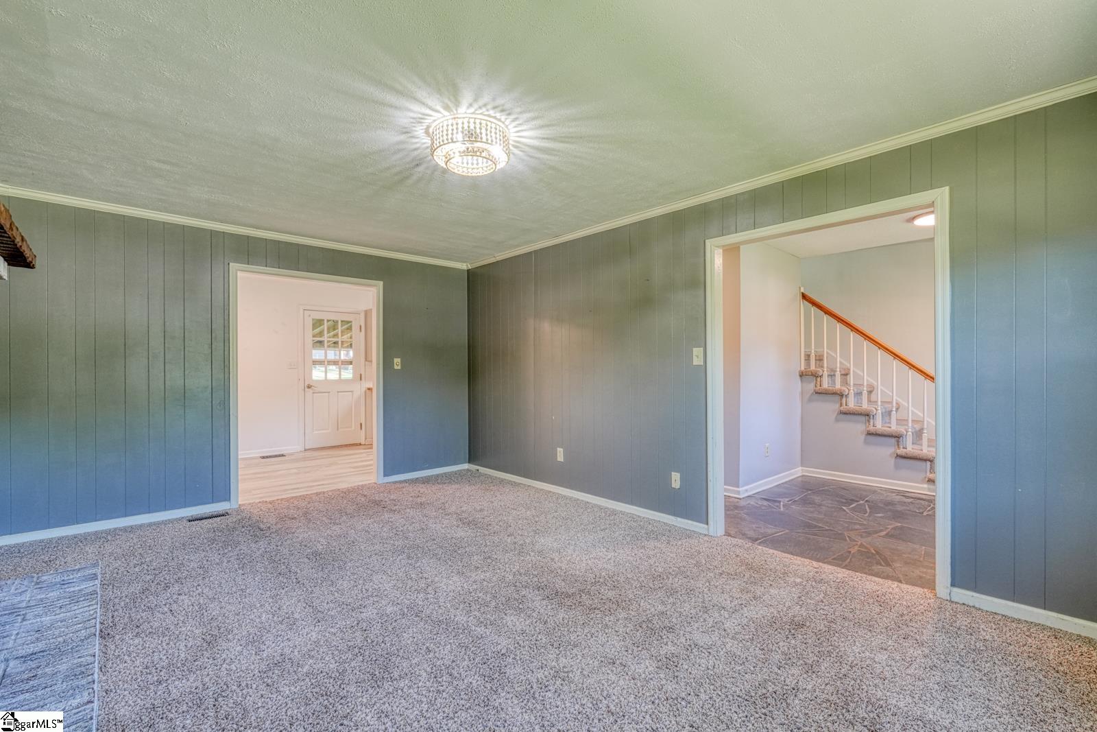 210 Oakmont Drive Boiling Springs, SC 29316