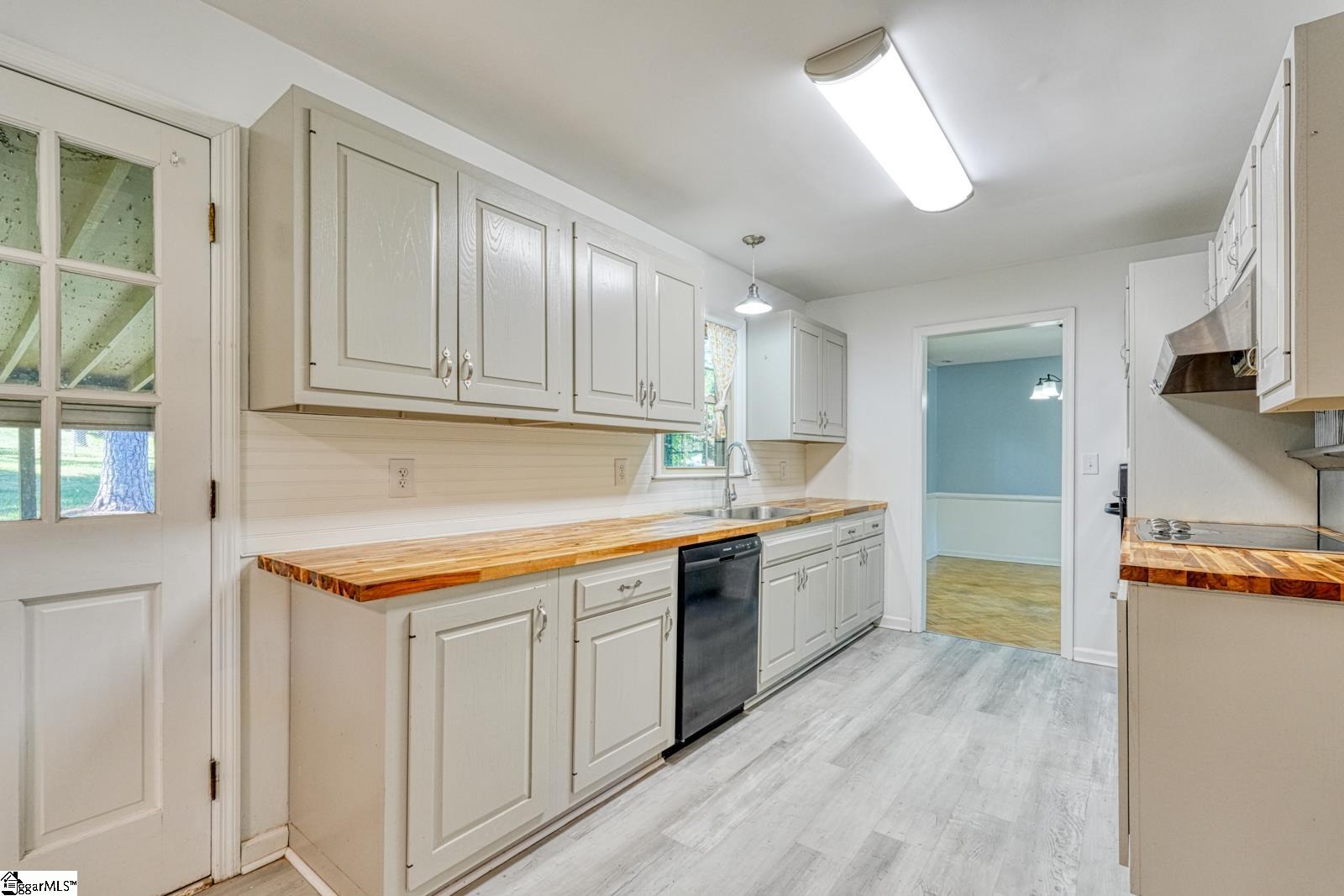 210 Oakmont Drive Boiling Springs, SC 29316