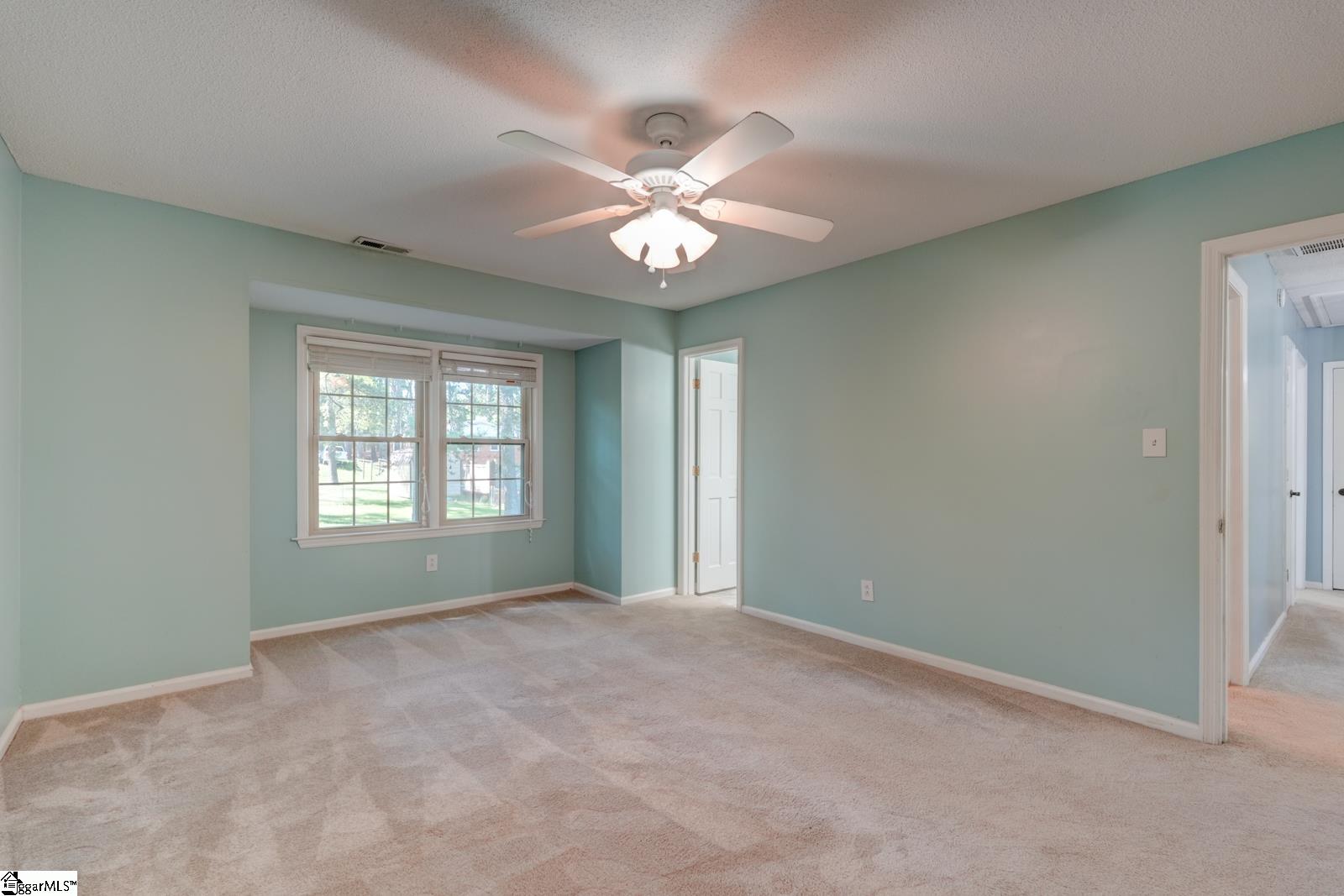 210 Oakmont Drive Boiling Springs, SC 29316
