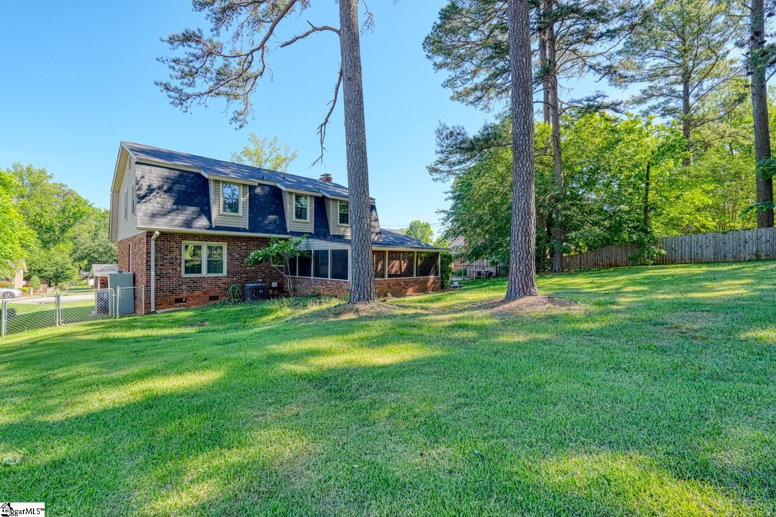 210 Oakmont Drive Boiling Springs, SC 29316