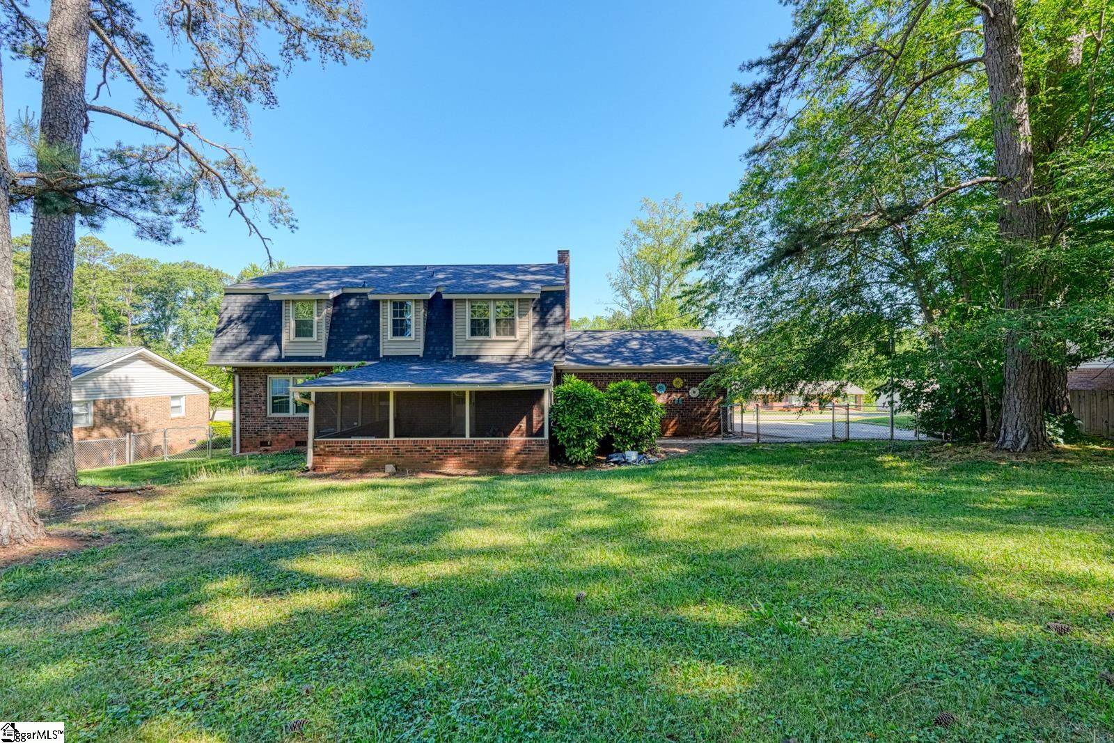 210 Oakmont Drive Boiling Springs, SC 29316