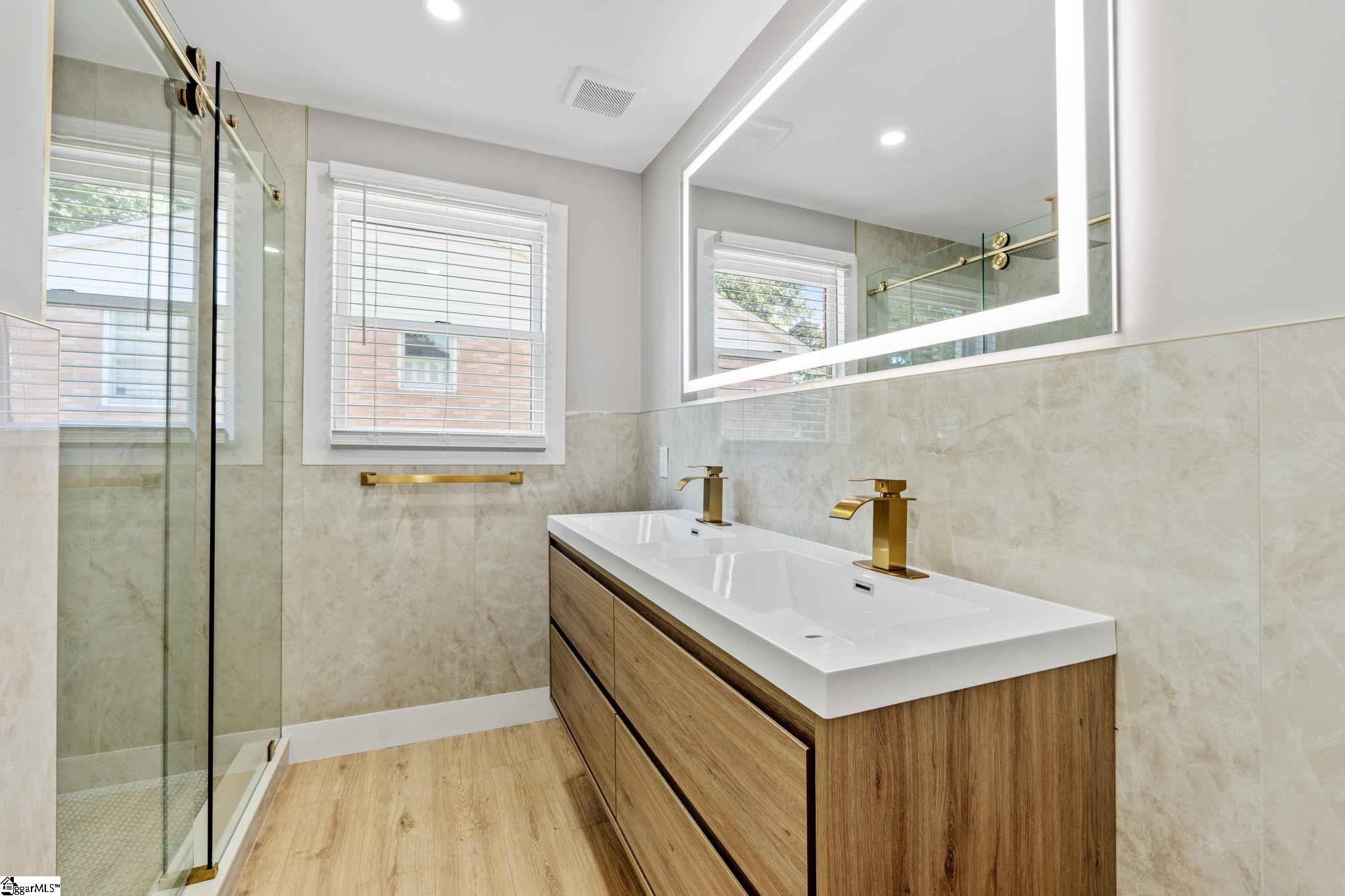 204 Woodfield Avenue Fountain Inn, SC 29644