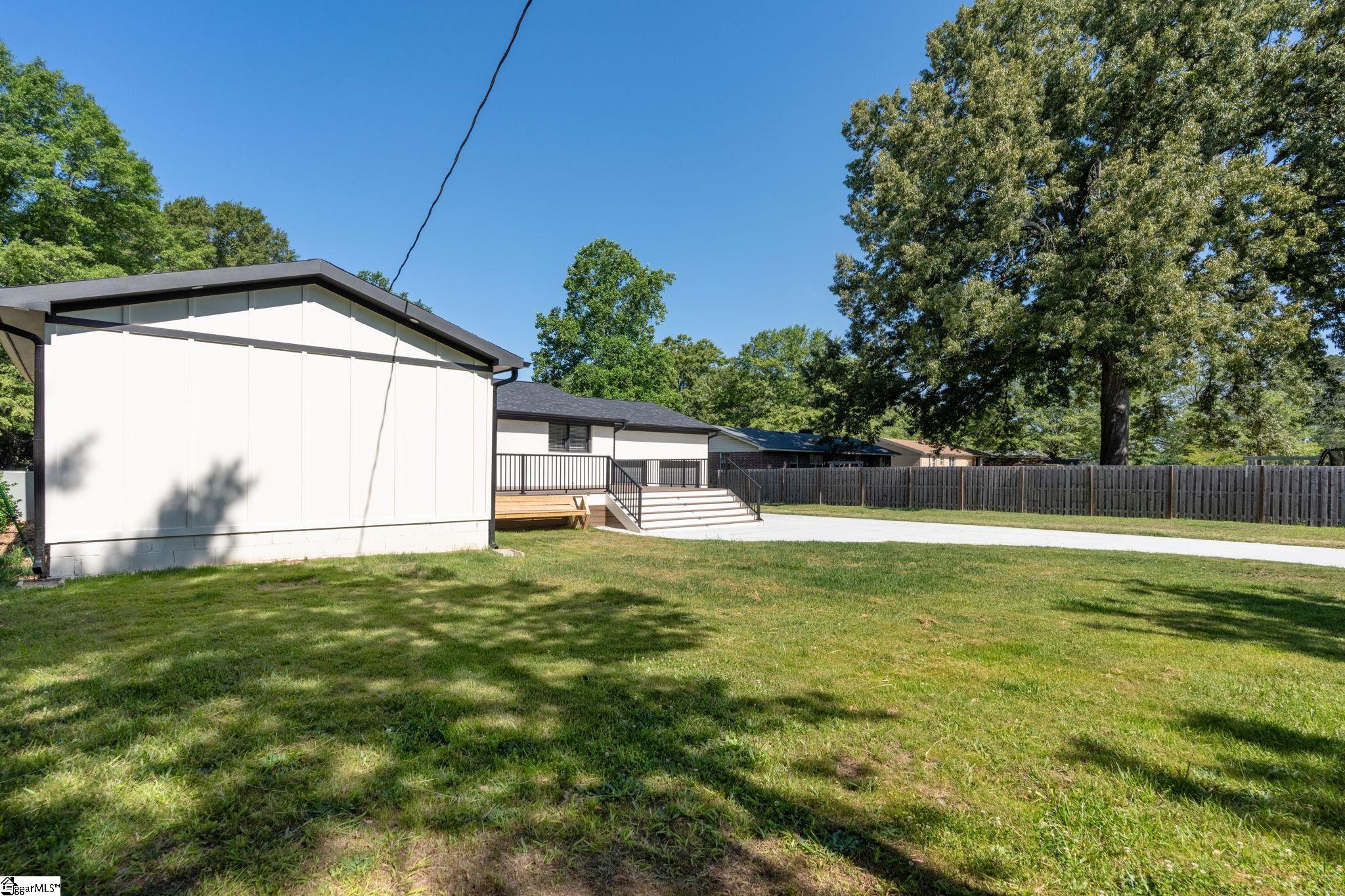 204 Woodfield Avenue Fountain Inn, SC 29644