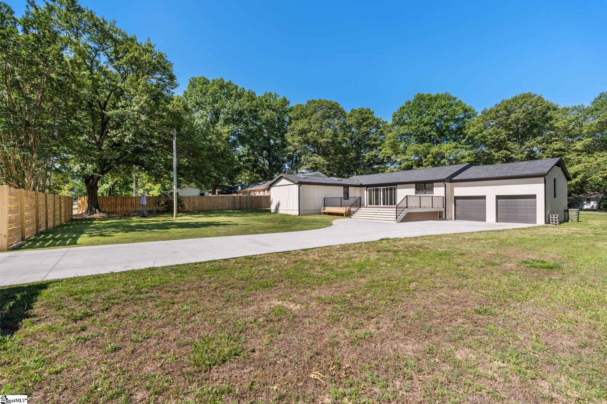 204 Woodfield Avenue Fountain Inn, SC 29644