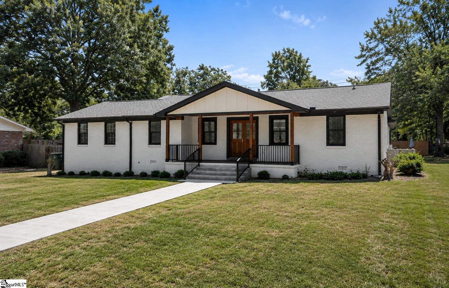 204 Woodfield Avenue Fountain Inn, SC 29644
