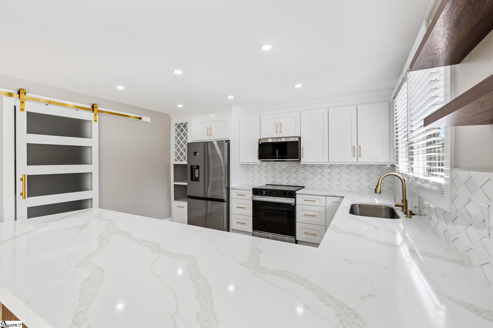 204 Woodfield Avenue Fountain Inn, SC 29644