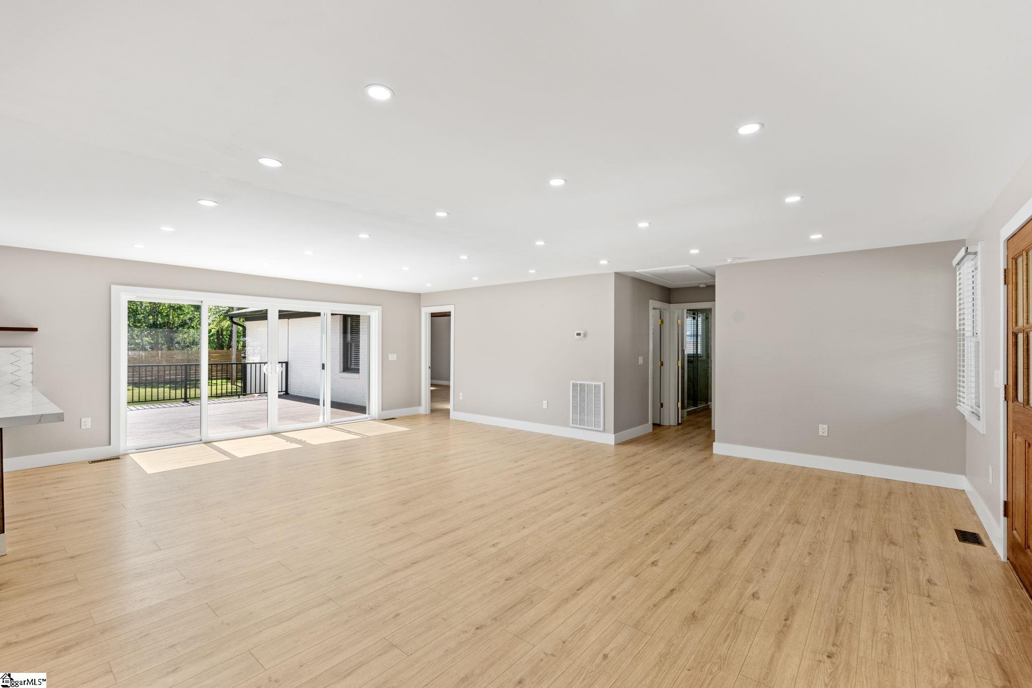 204 Woodfield Avenue Fountain Inn, SC 29644