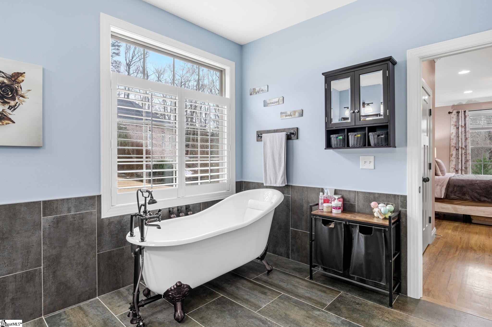10 Colonel Storrs Court Greer, SC 29650