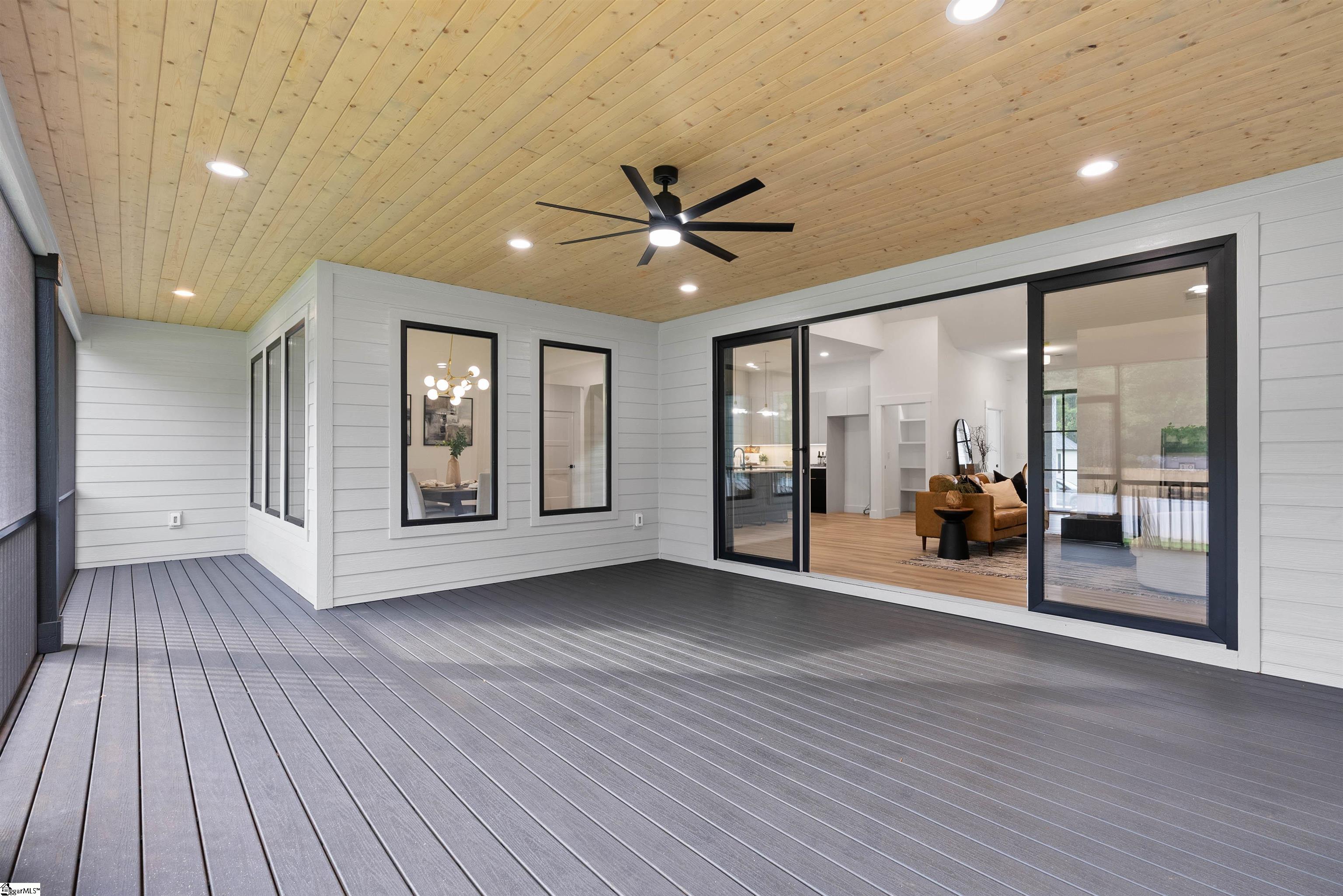 757 New South Court Wellford, SC 29385