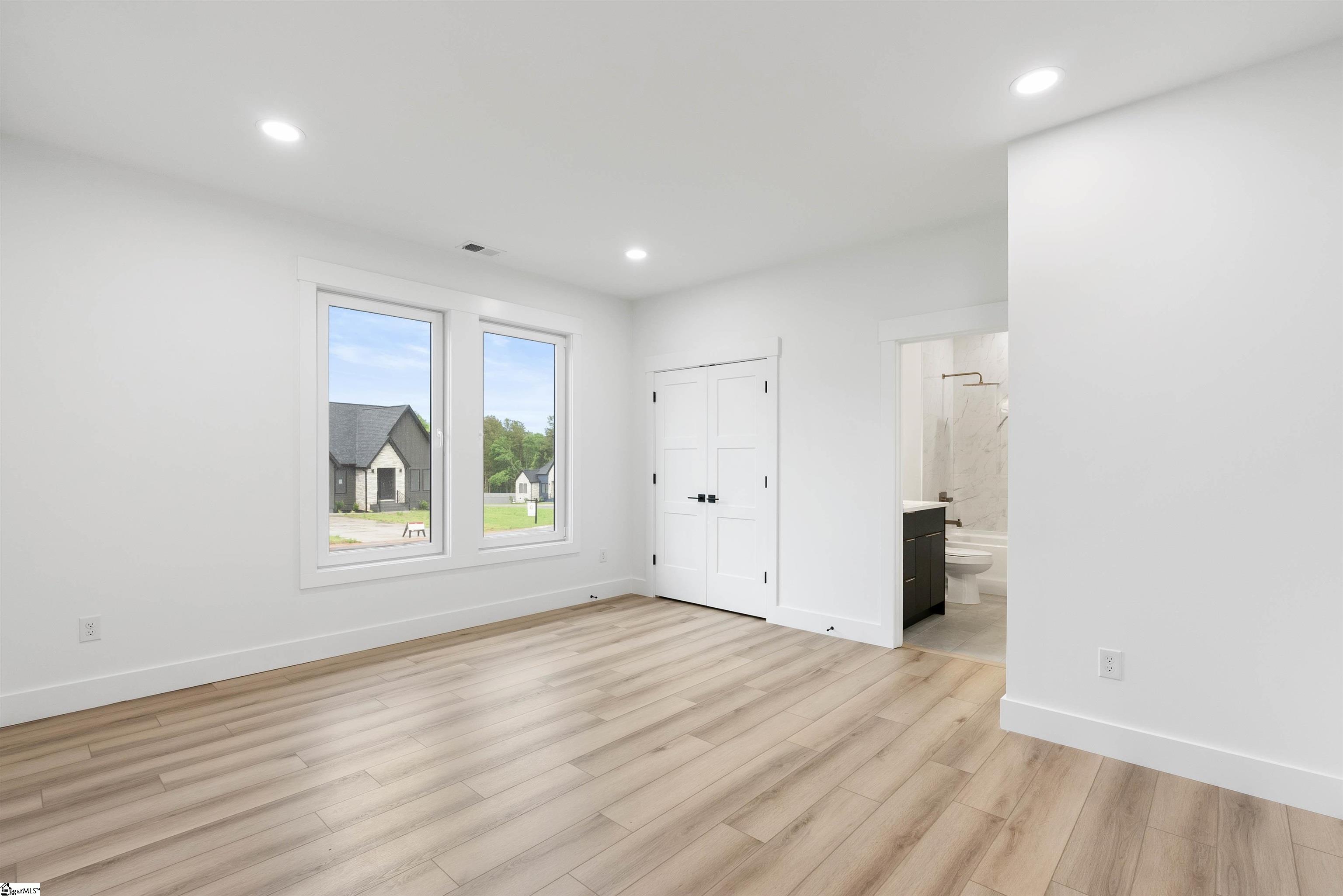 757 New South Court Wellford, SC 29385