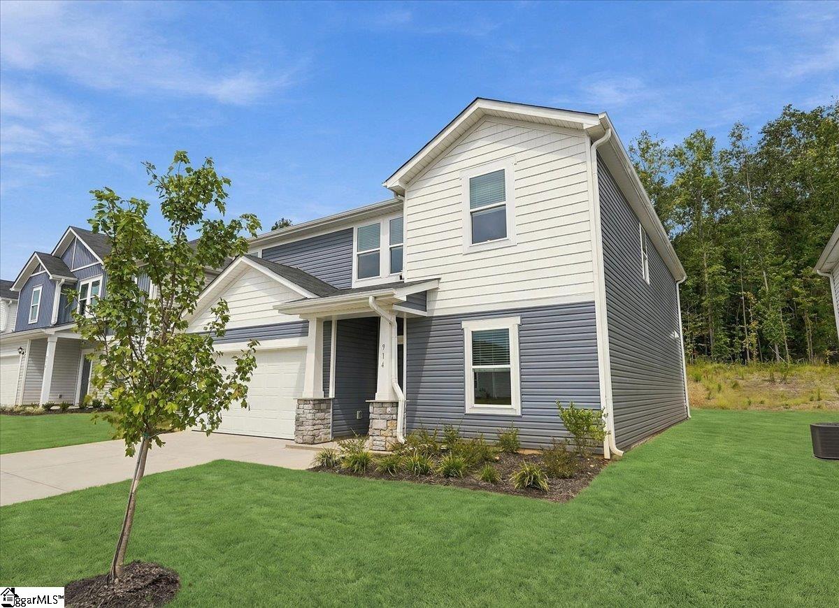 914 Rising Oak Court