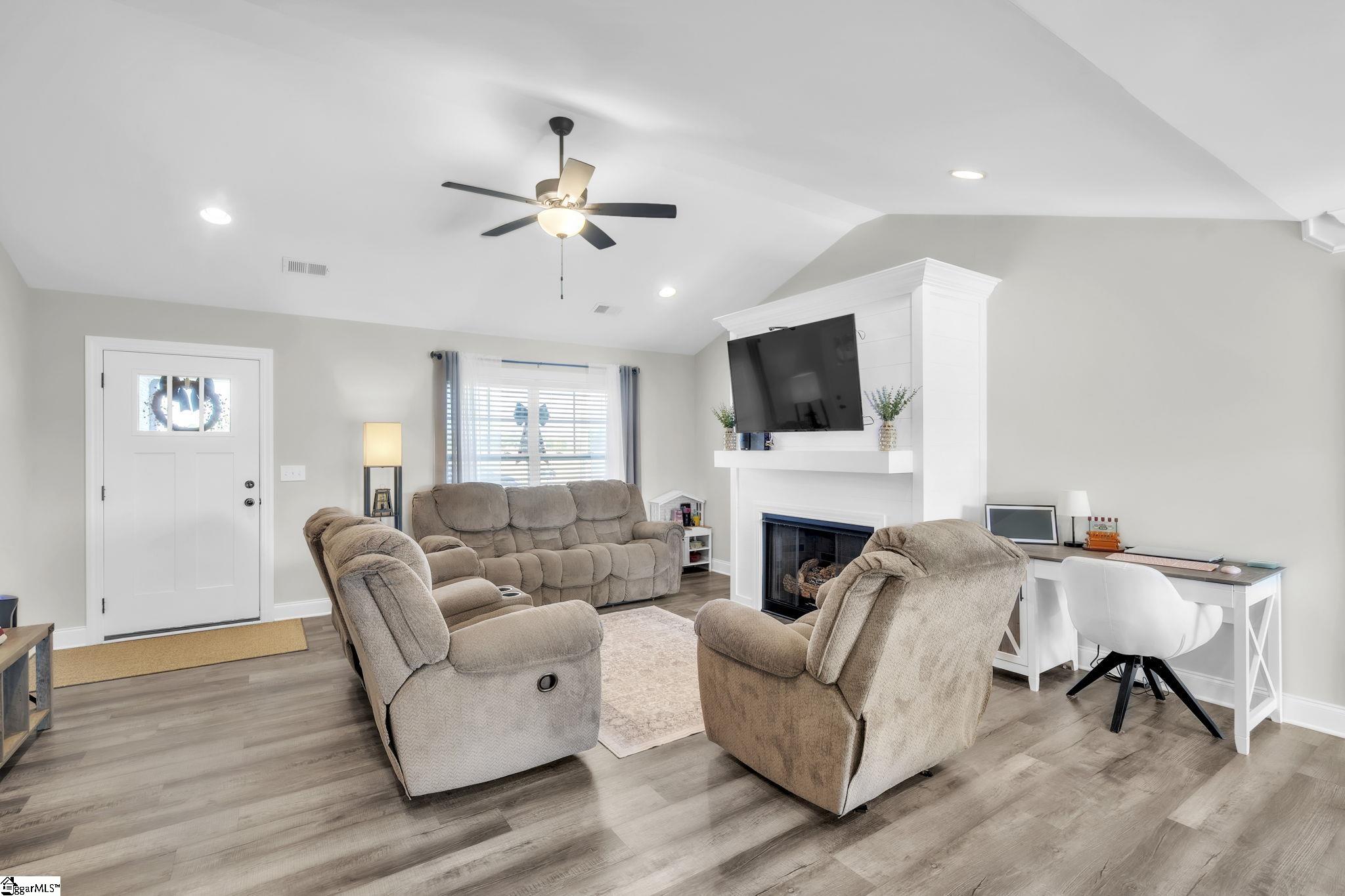 437 Cherokee Creek Road Gaffney, SC 29341
