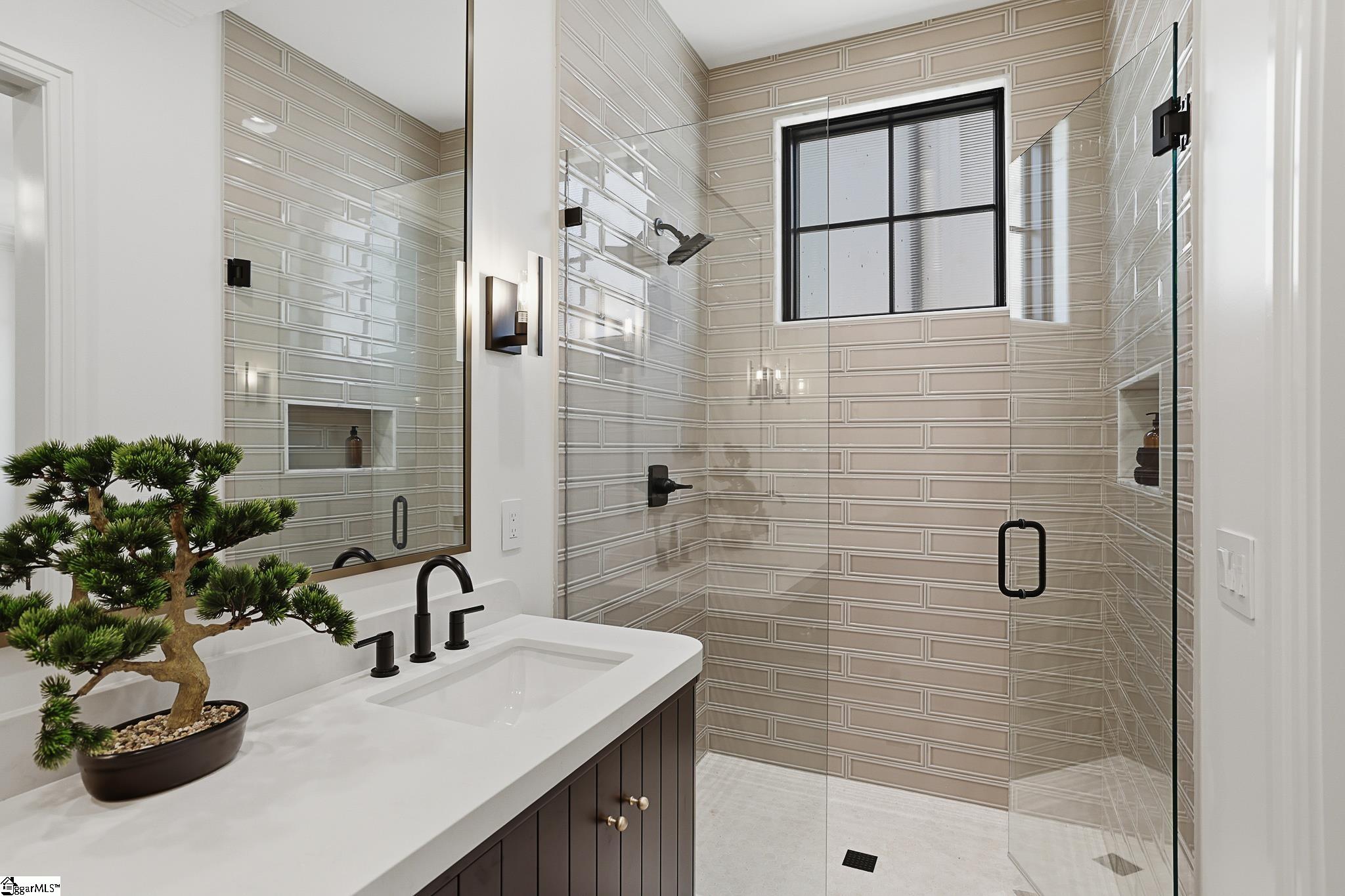 101 Sherwood Street UNIT Unit 100 Greenville, SC 29601