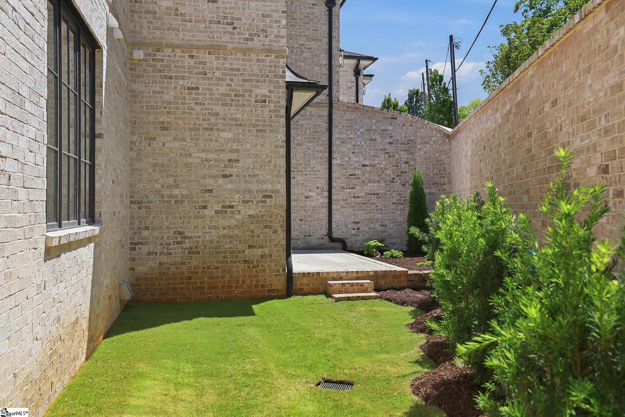 101 Sherwood Street UNIT Unit 100 Greenville, SC 29601