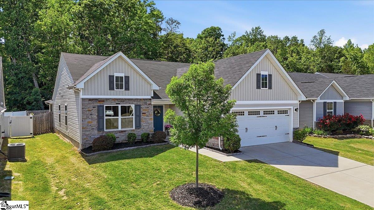 302 Stockland Trail, Fountain Inn SC 29644,Fountain Inn,Laurens,Residential