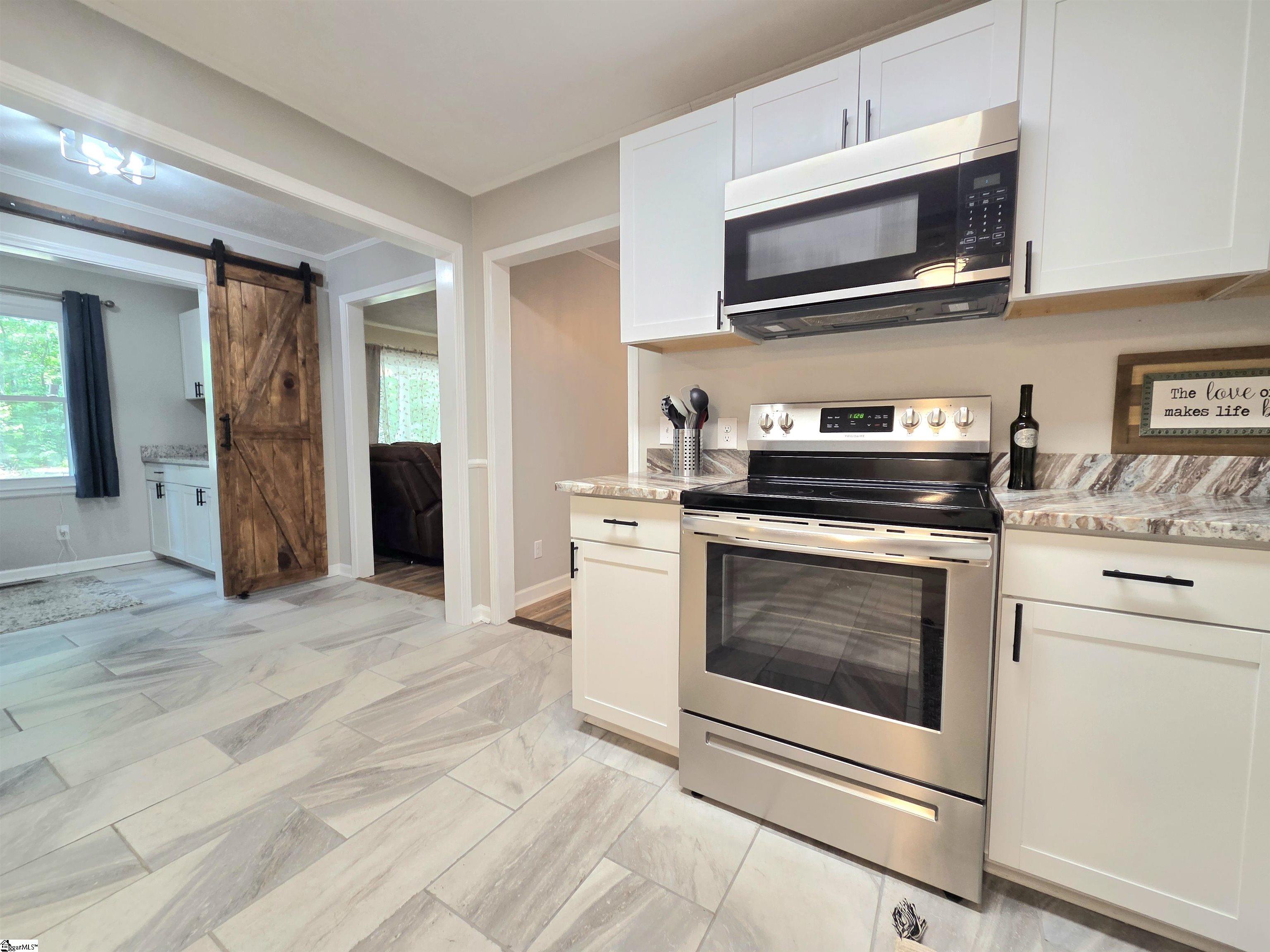 303 E Belvue Road Taylors, SC 29687
