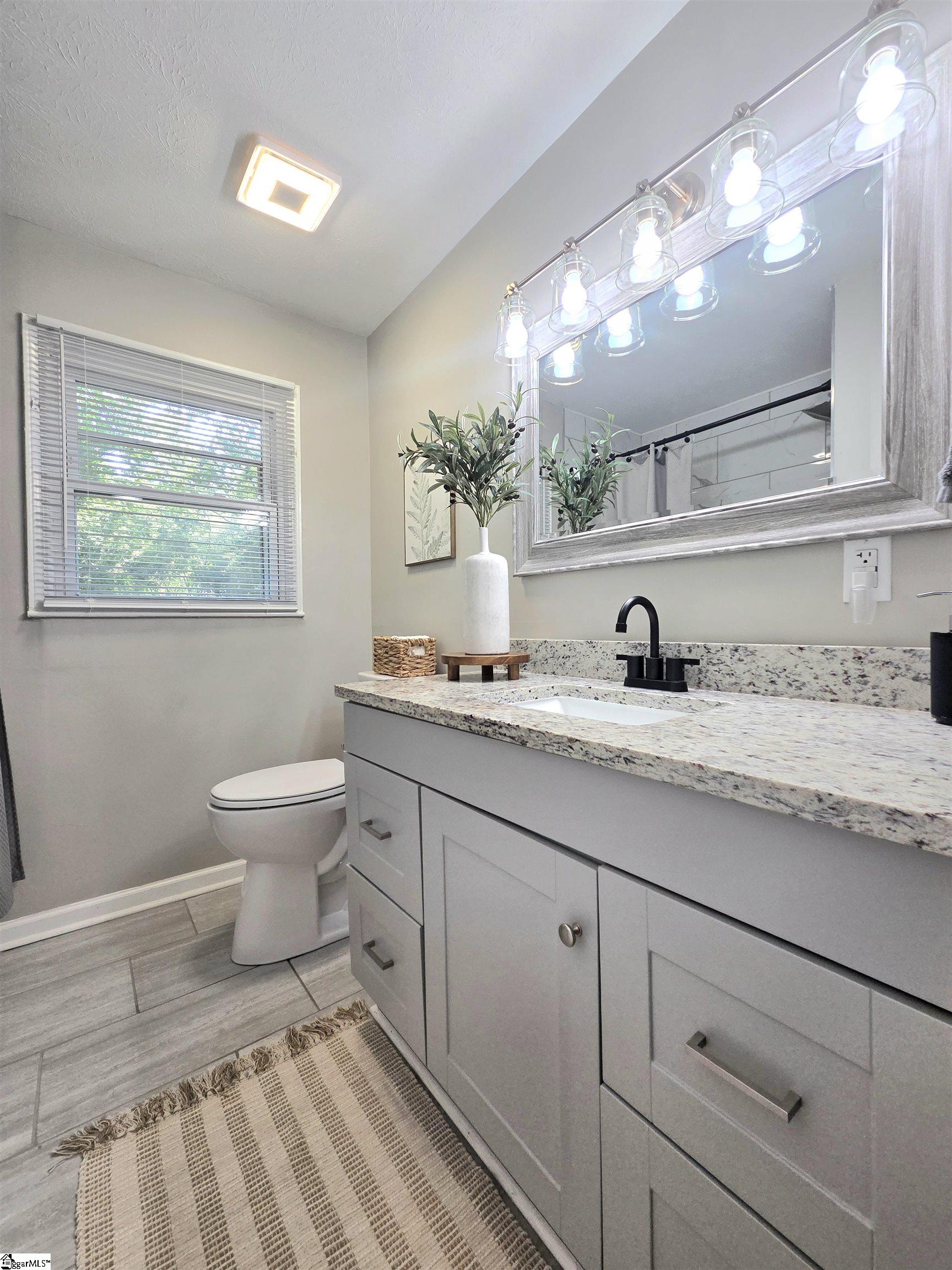 303 E Belvue Road Taylors, SC 29687