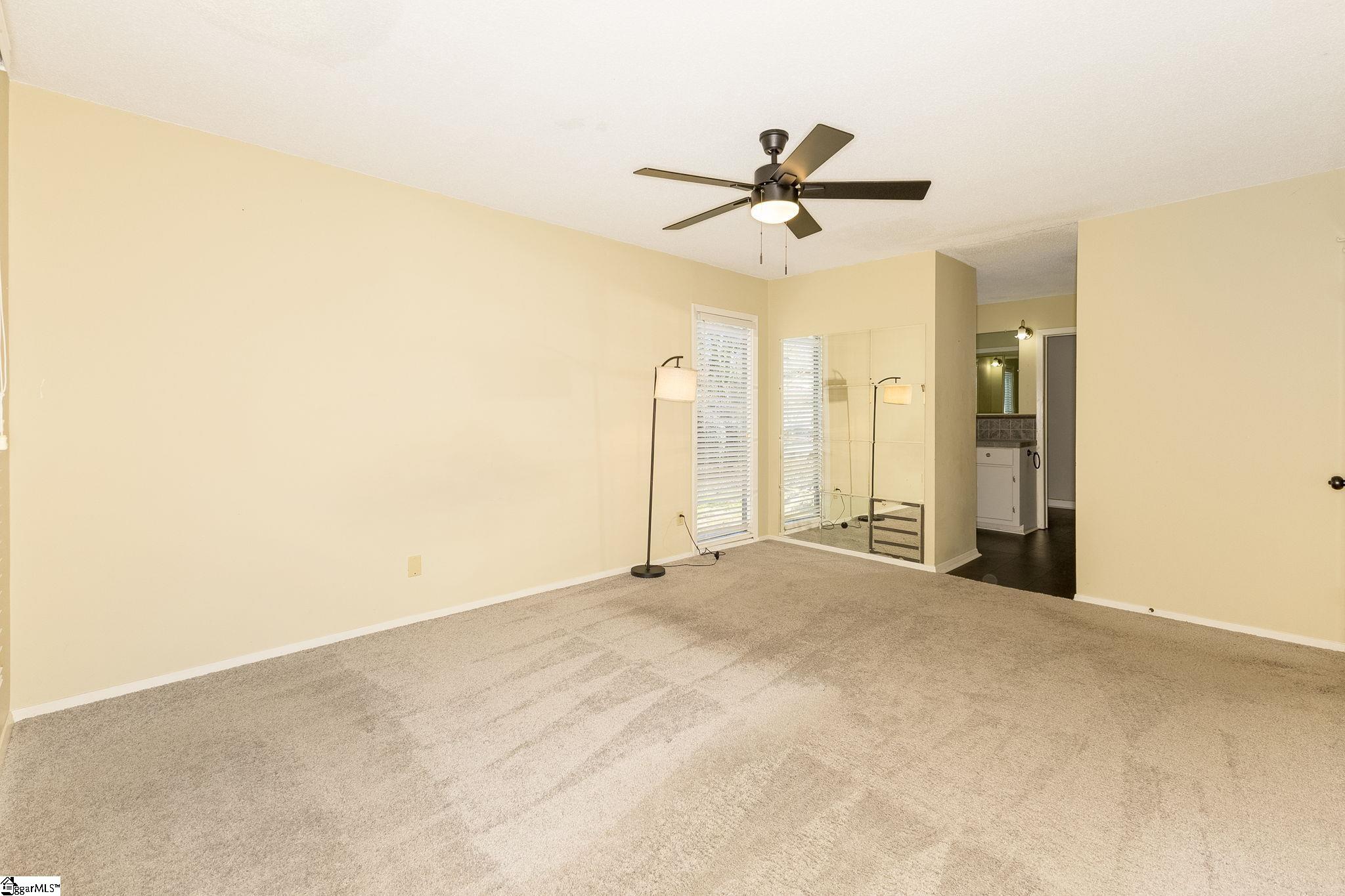 125 Inglewood Way Greenville, SC 29615