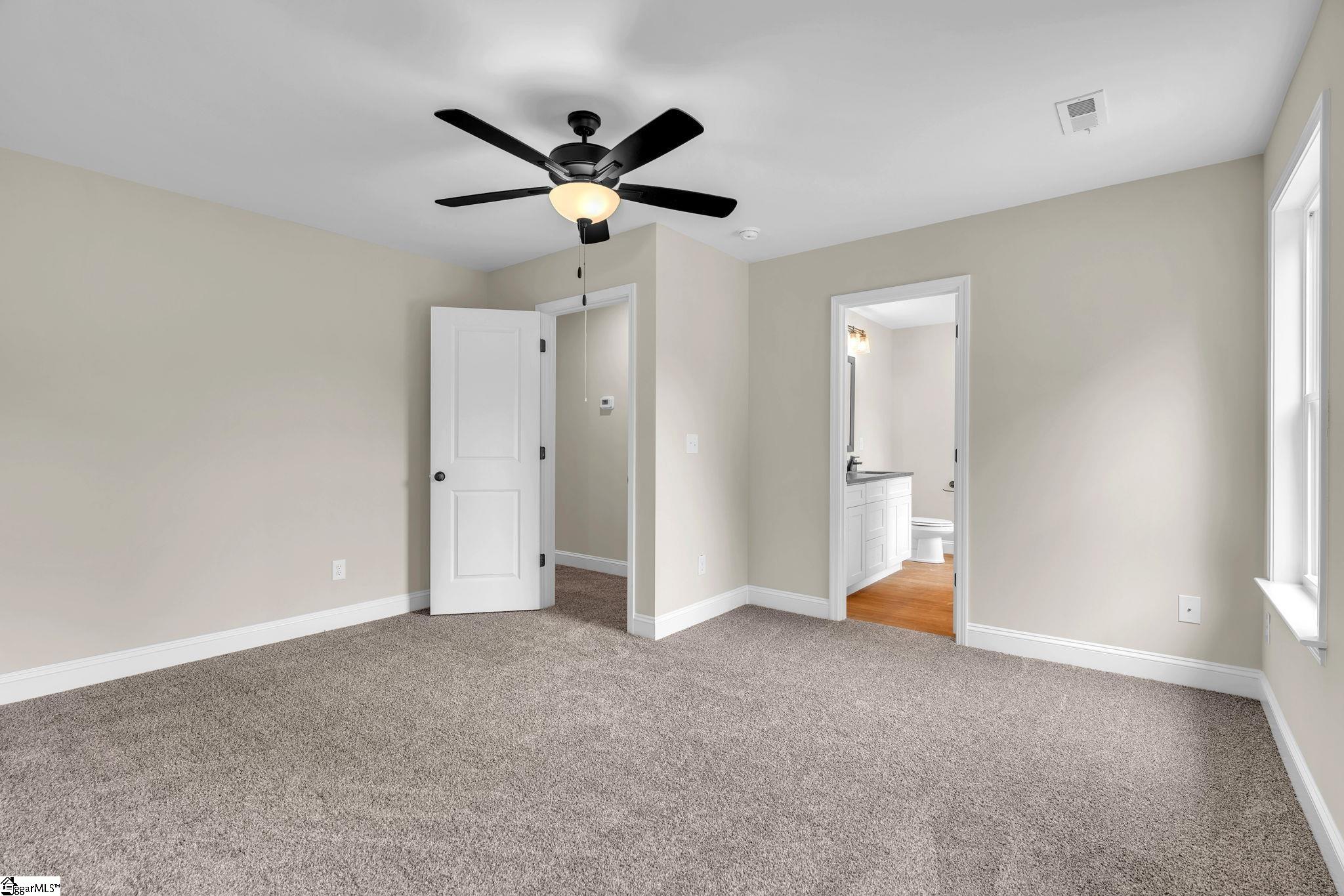 8 Oxford Boulevard Taylors, SC 29687
