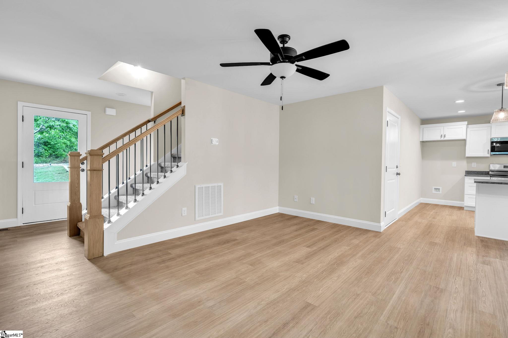 8 Oxford Boulevard Taylors, SC 29687