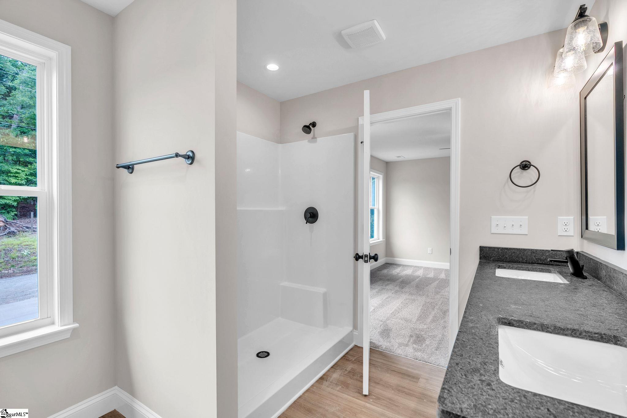 12 Oxford Boulevard Taylors, SC 29687