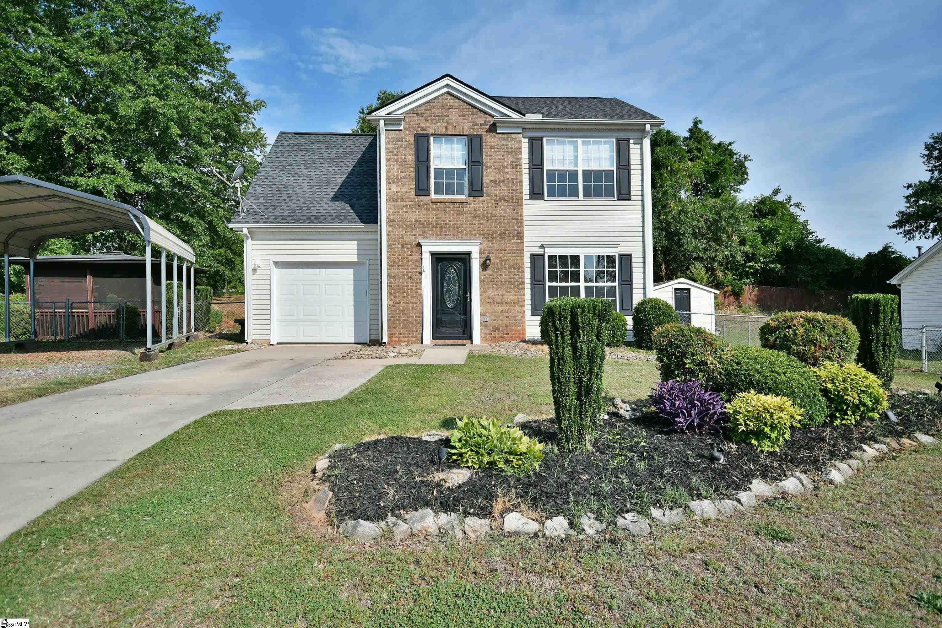 136 W Corley Lane Spartanburg, SC 29303-2647