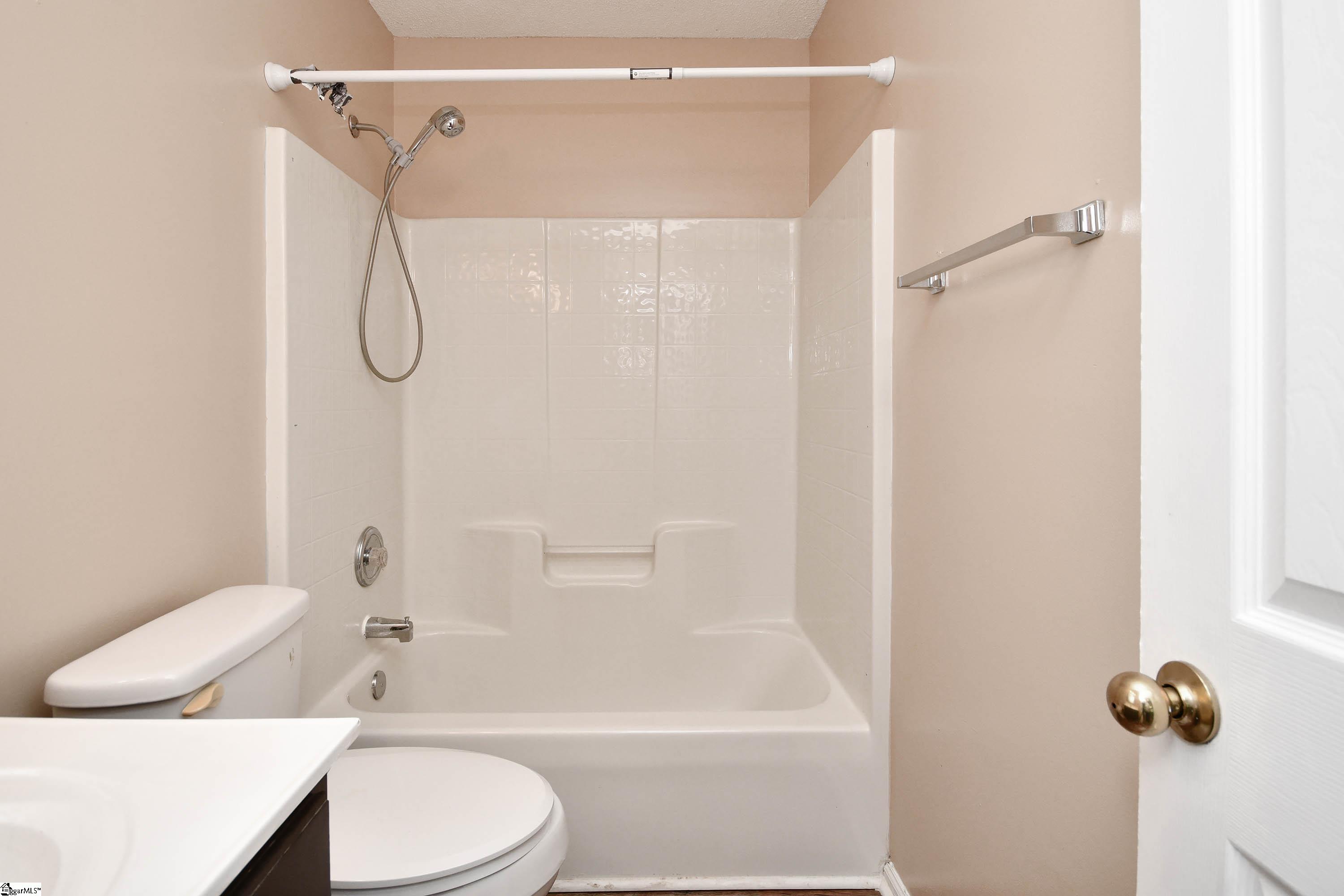 136 W Corley Lane Spartanburg, SC 29303-2647