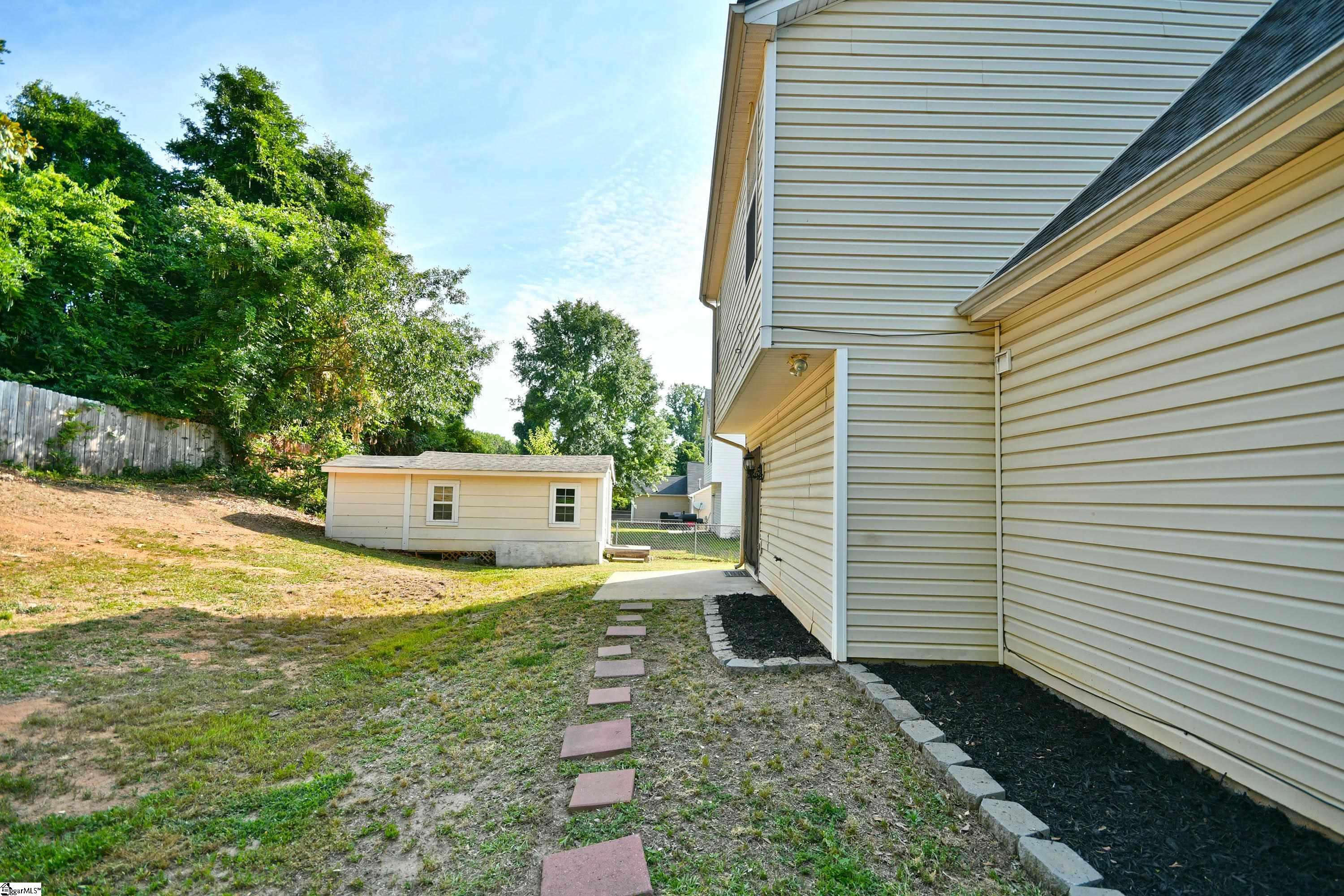 136 W Corley Lane Spartanburg, SC 29303-2647