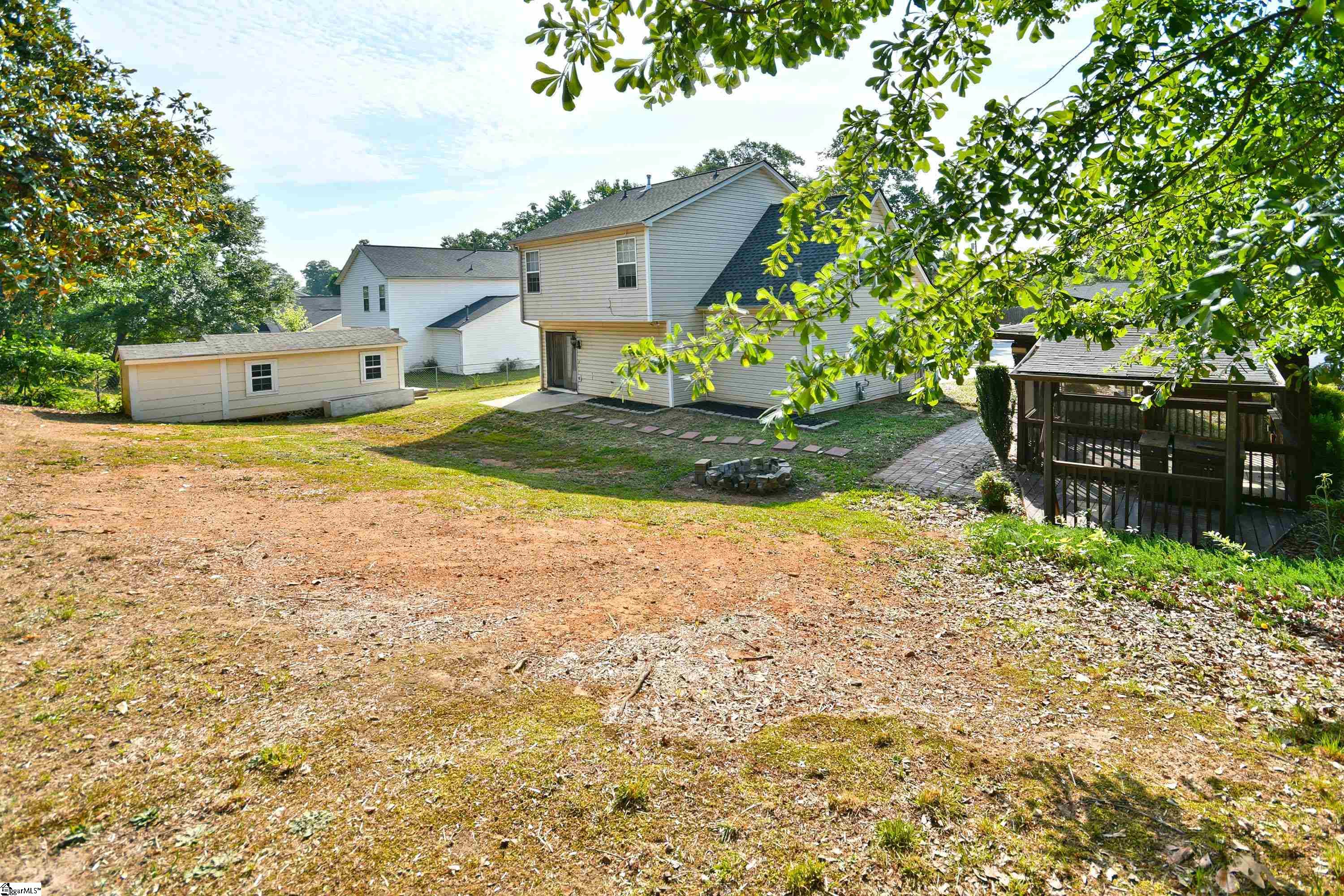 136 W Corley Lane Spartanburg, SC 29303-2647