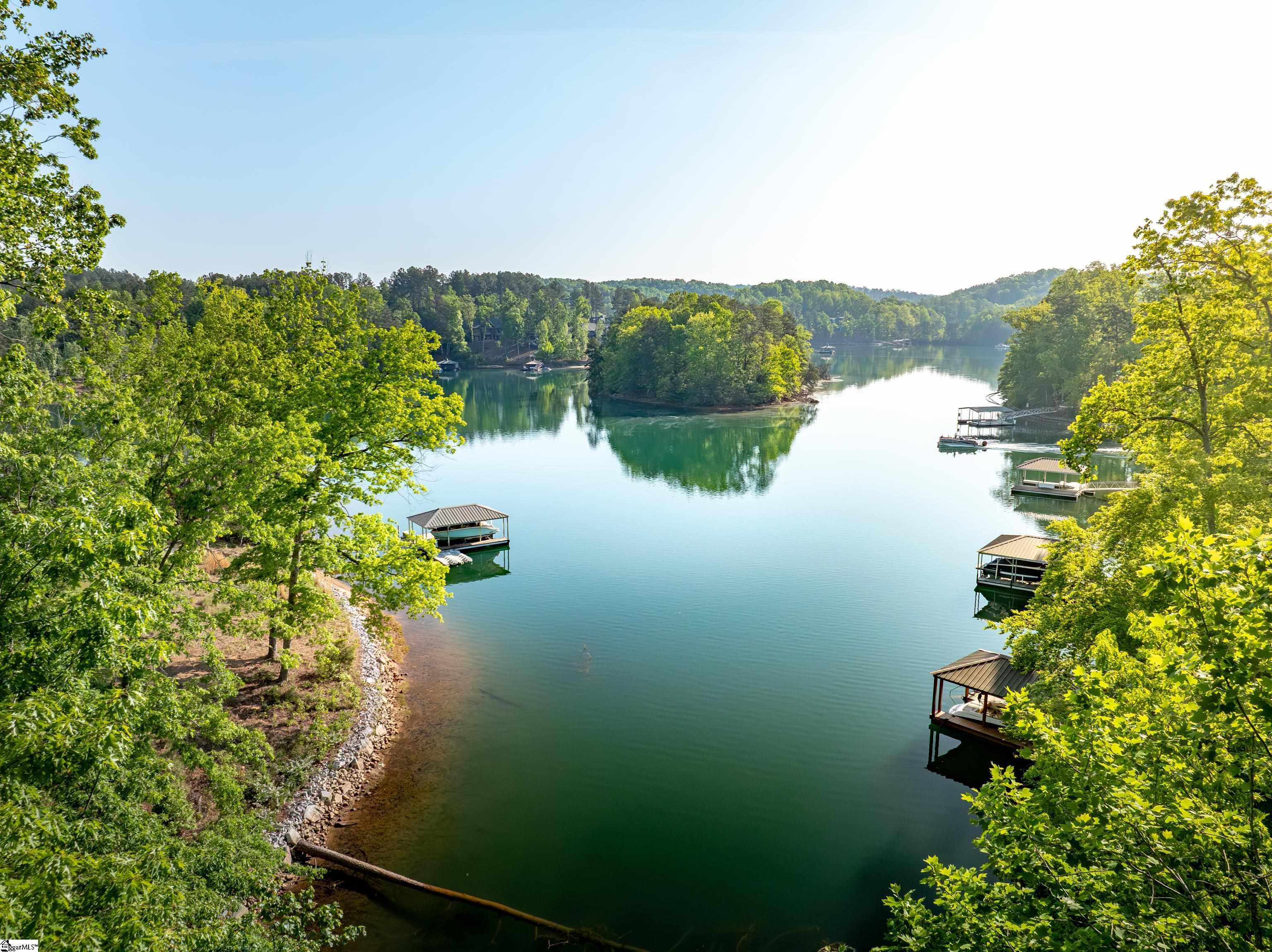 118 Squirrel Point Six Mile, SC 29682